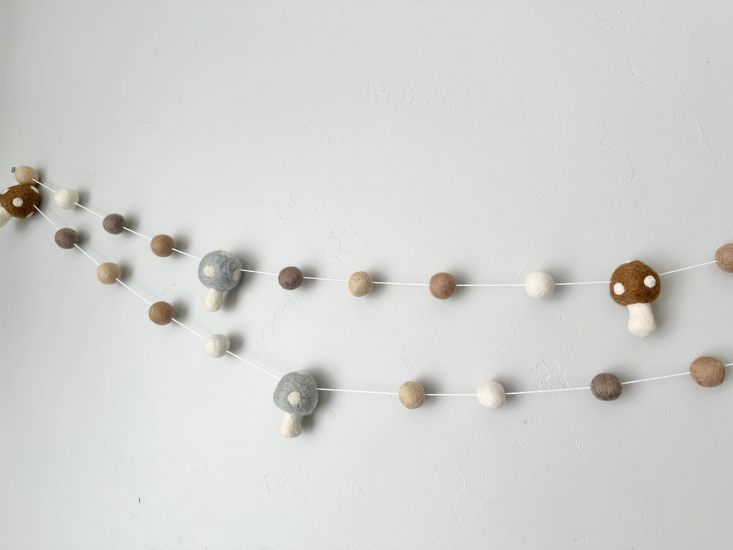 Neutrals Mushroom Garland