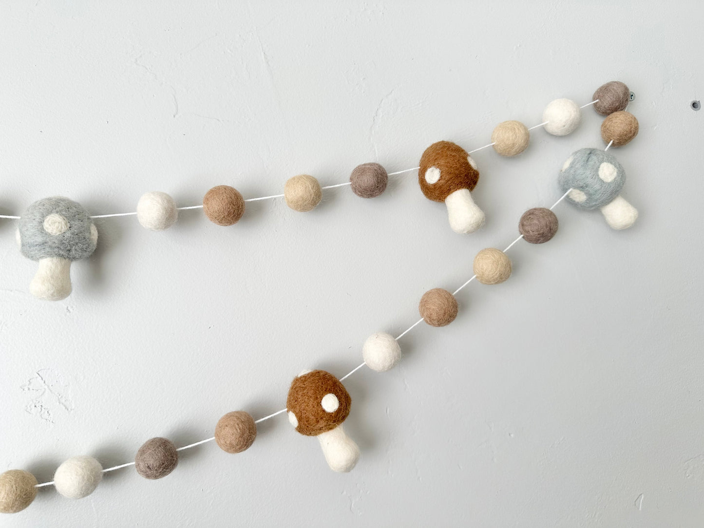 Neutrals Mushroom Garland
