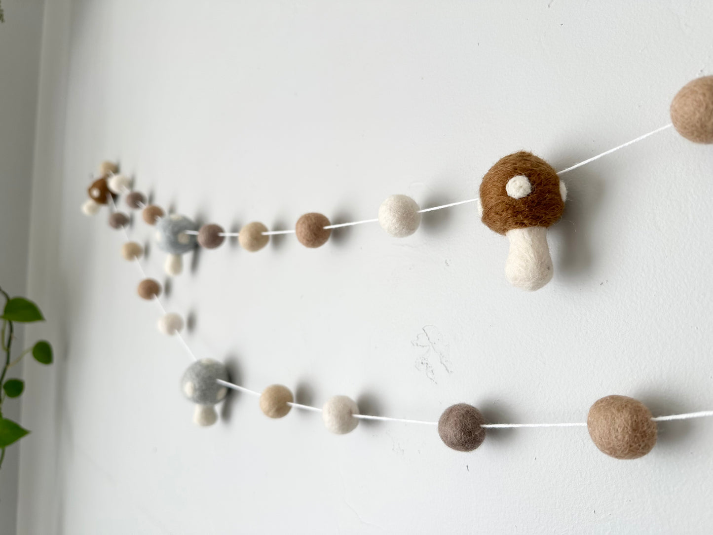 Neutrals Mushroom Garland