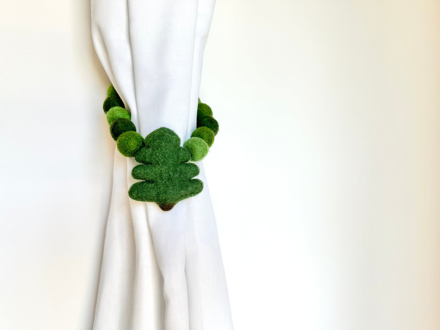 Evergreen Tree Curtain Ties
