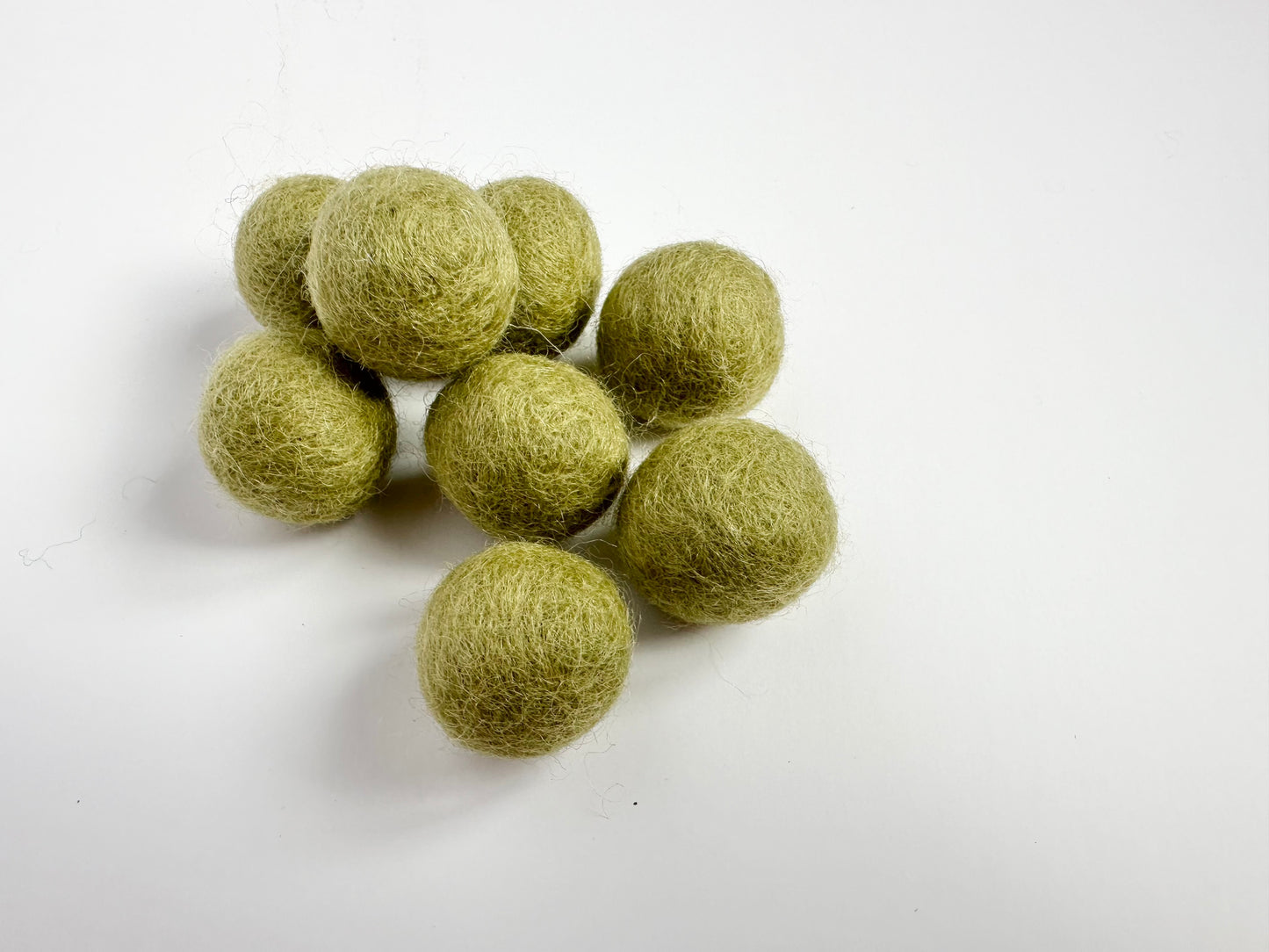 Sage Green - 2.5 cm Felt Pom Pom Balls