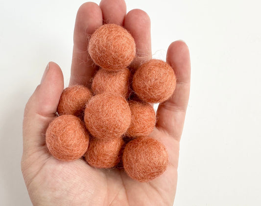 Papaya - 2.5 cm Felt Pom Pom Balls
