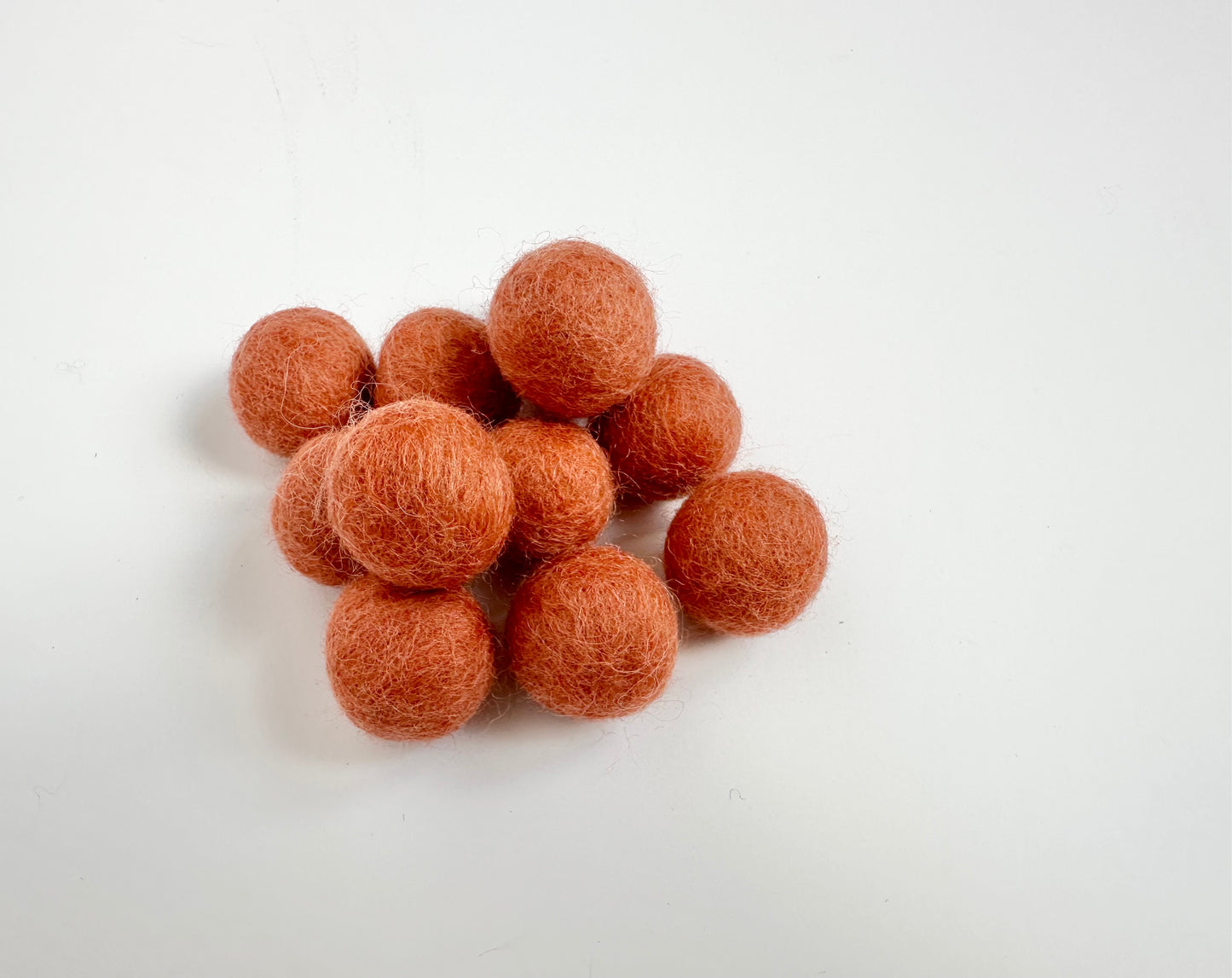 Papaya - 2.5 cm Felt Pom Pom Balls