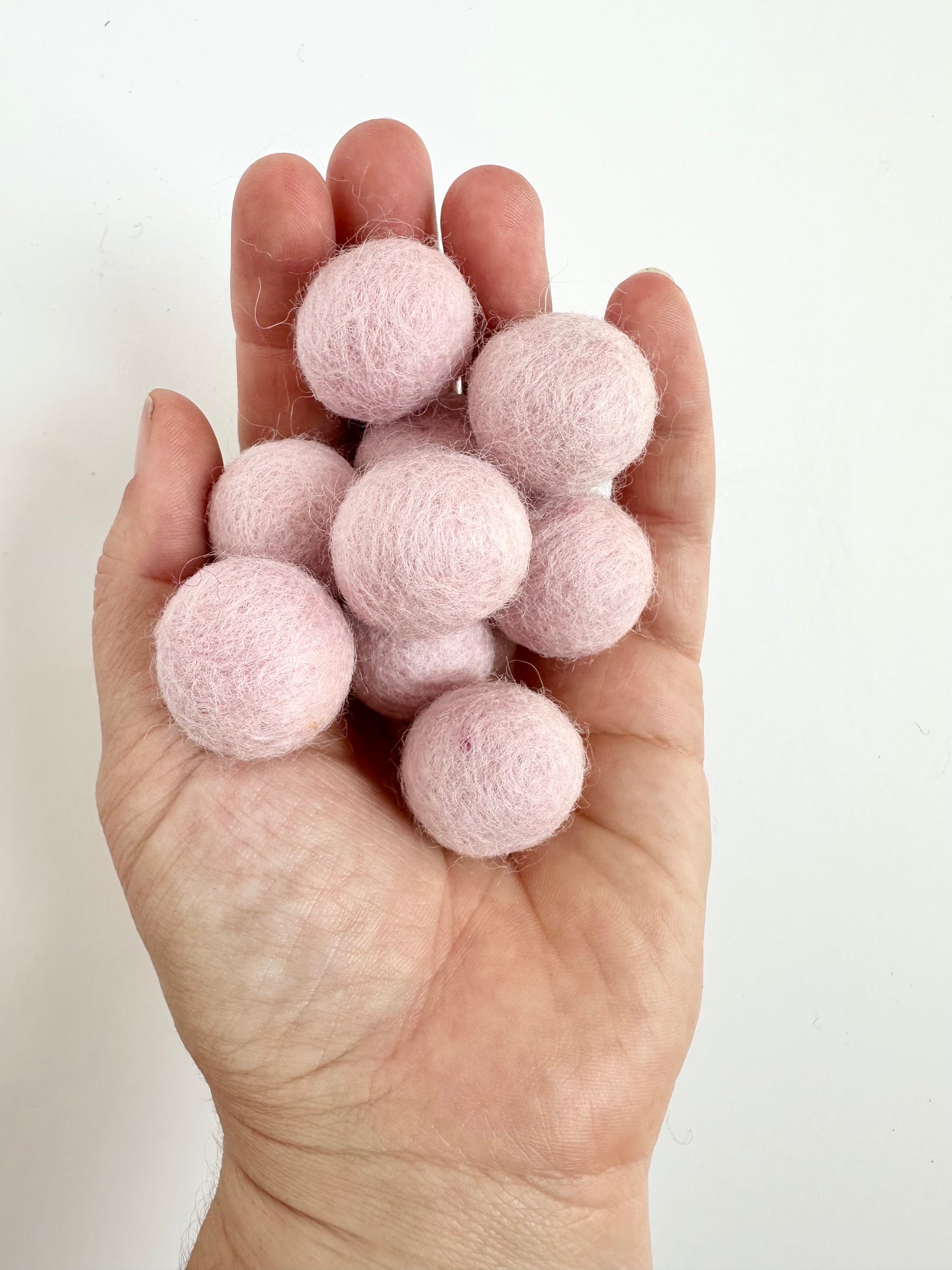 Peony Pink - 2.5 cm Felt Pom Pom Balls