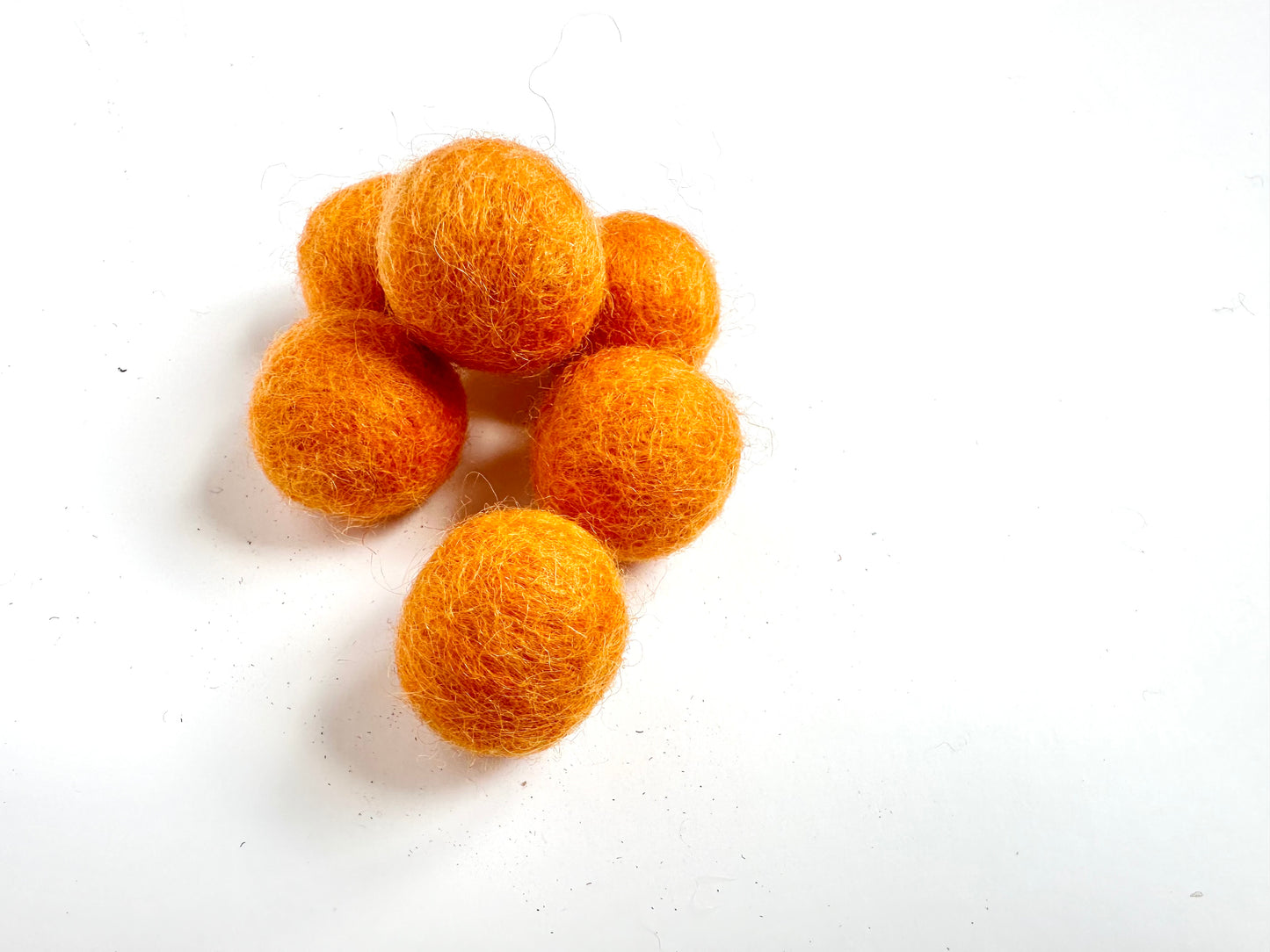 Cantaloupe - 2.5 cm Felt Pom Pom Balls