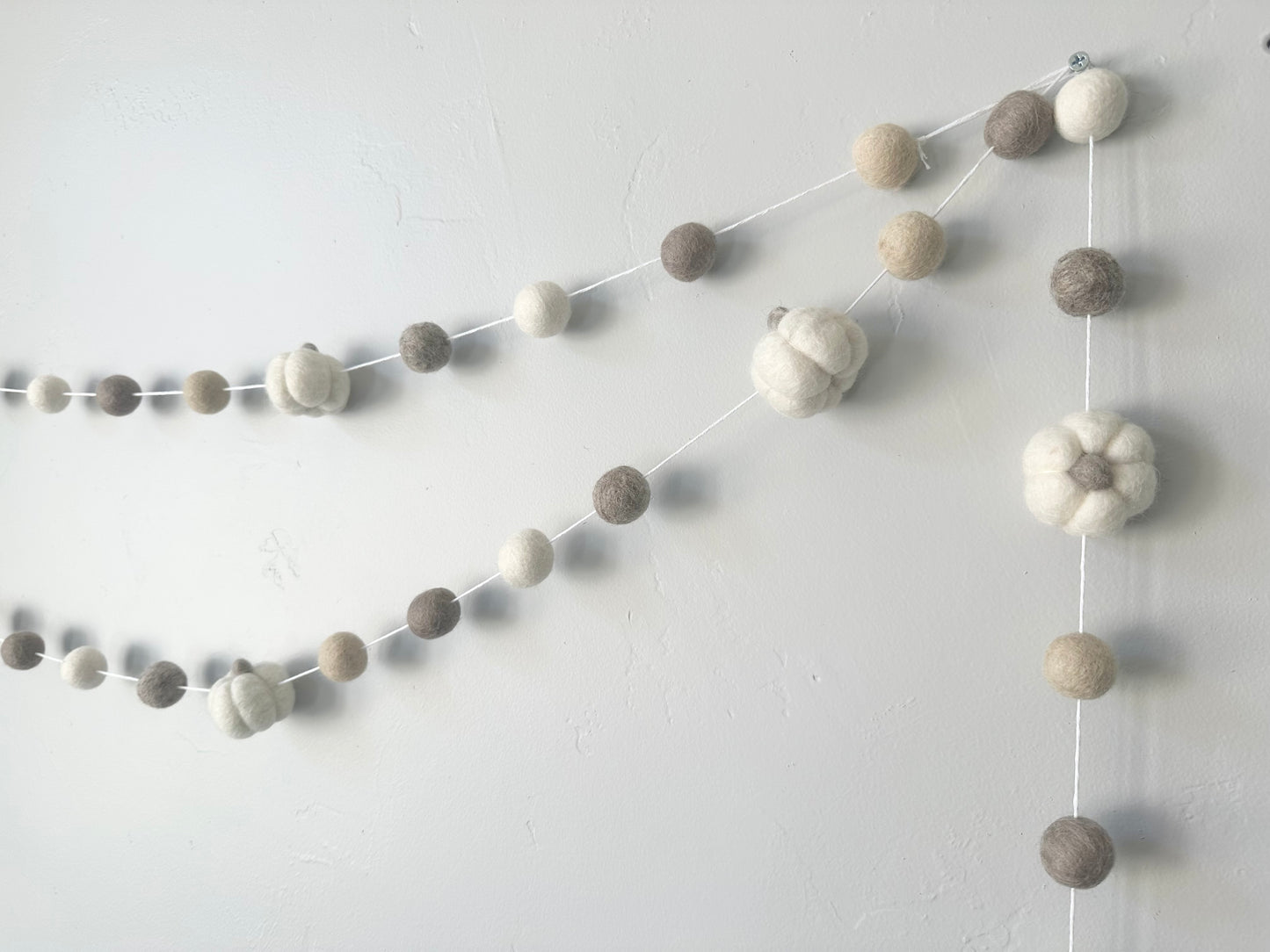 White Pumpkin Garland