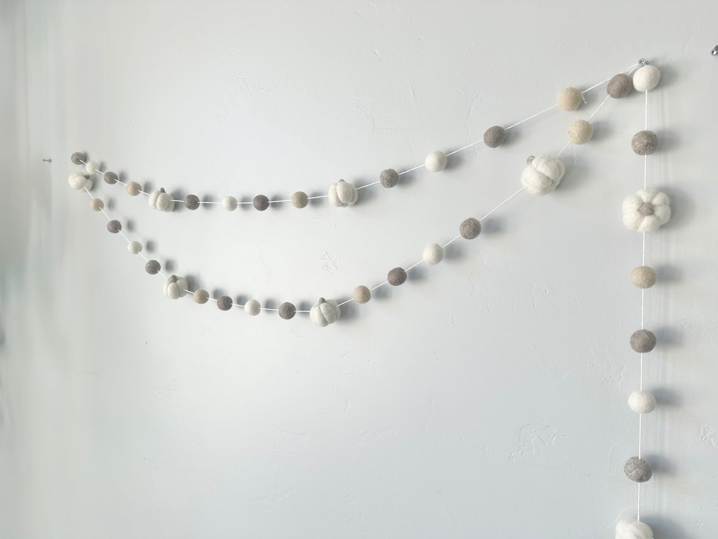 White Pumpkin Garland