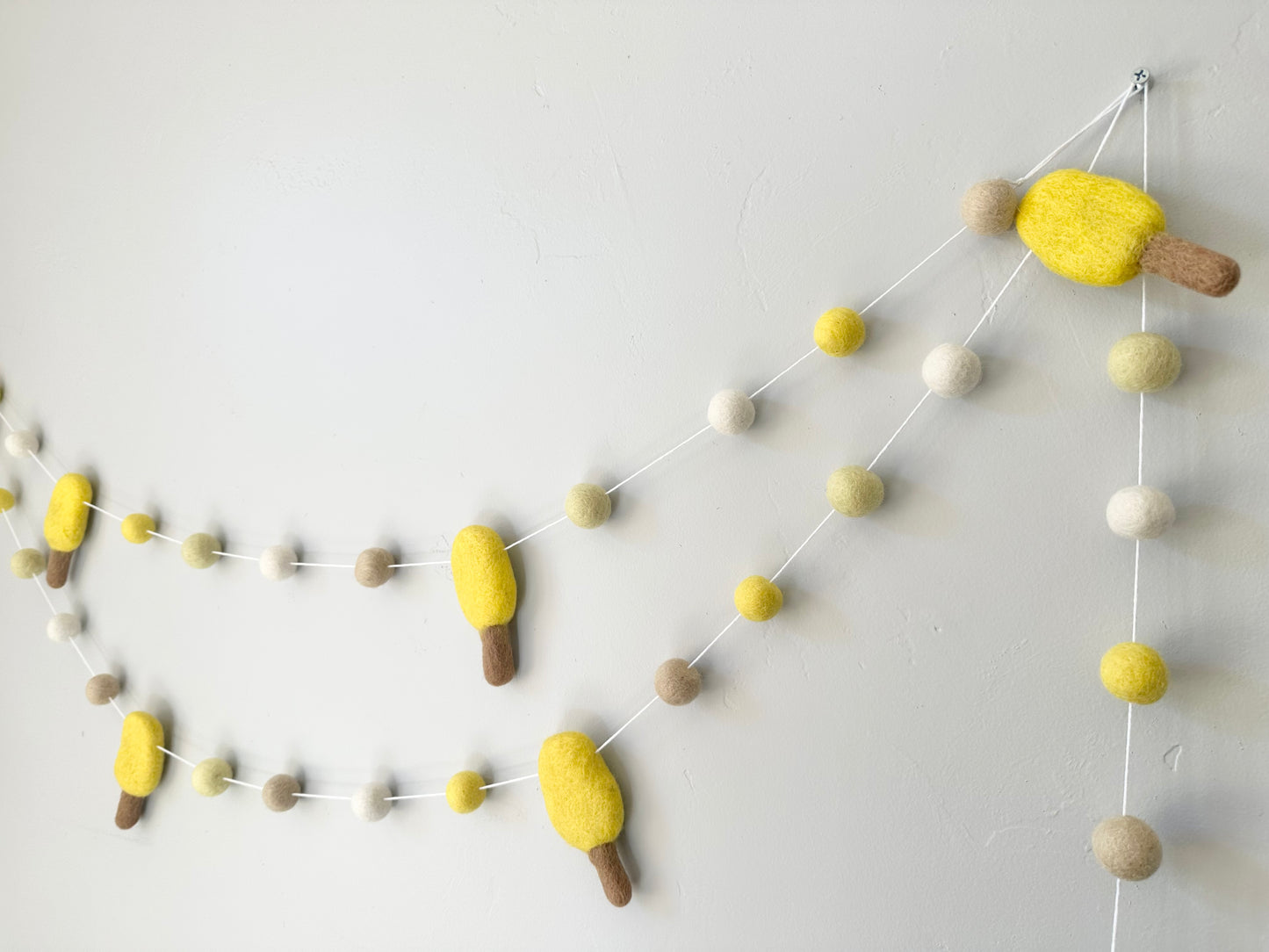 Summer Days Popsicle Garland