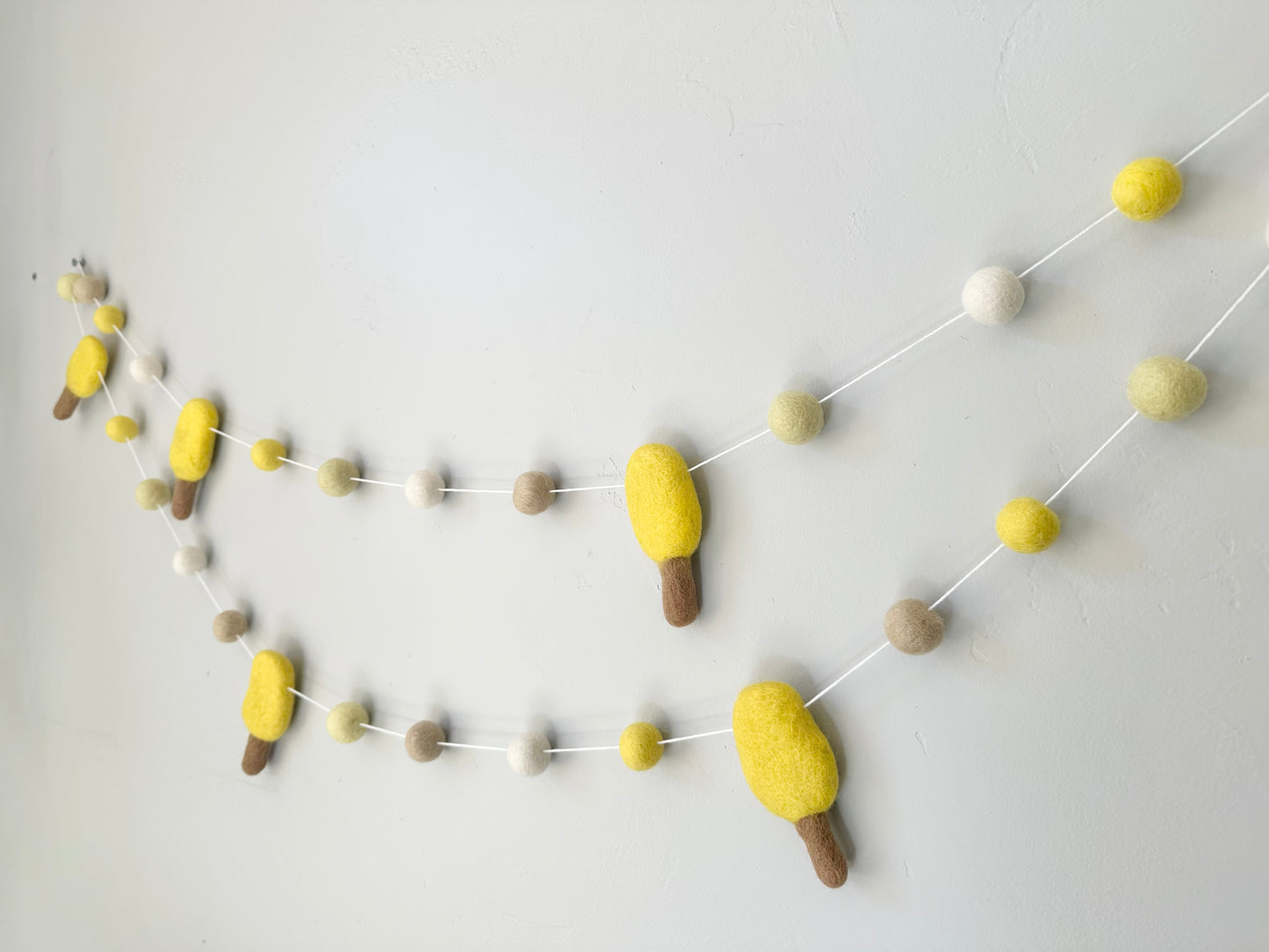 Summer Days Popsicle Garland
