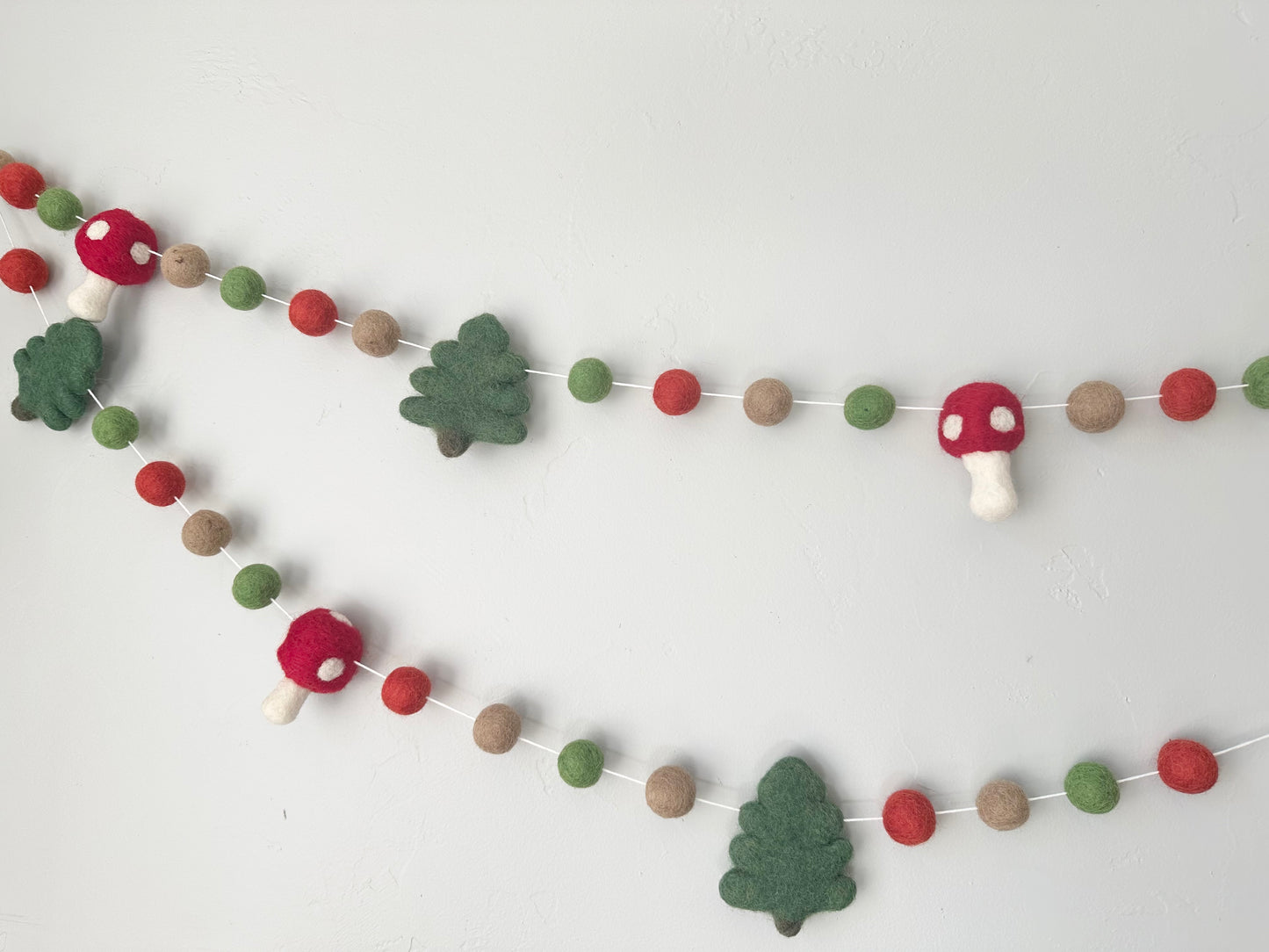 Customizable Woodland Garland