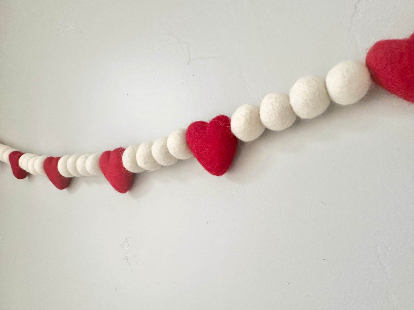 Red & White Heart Garland