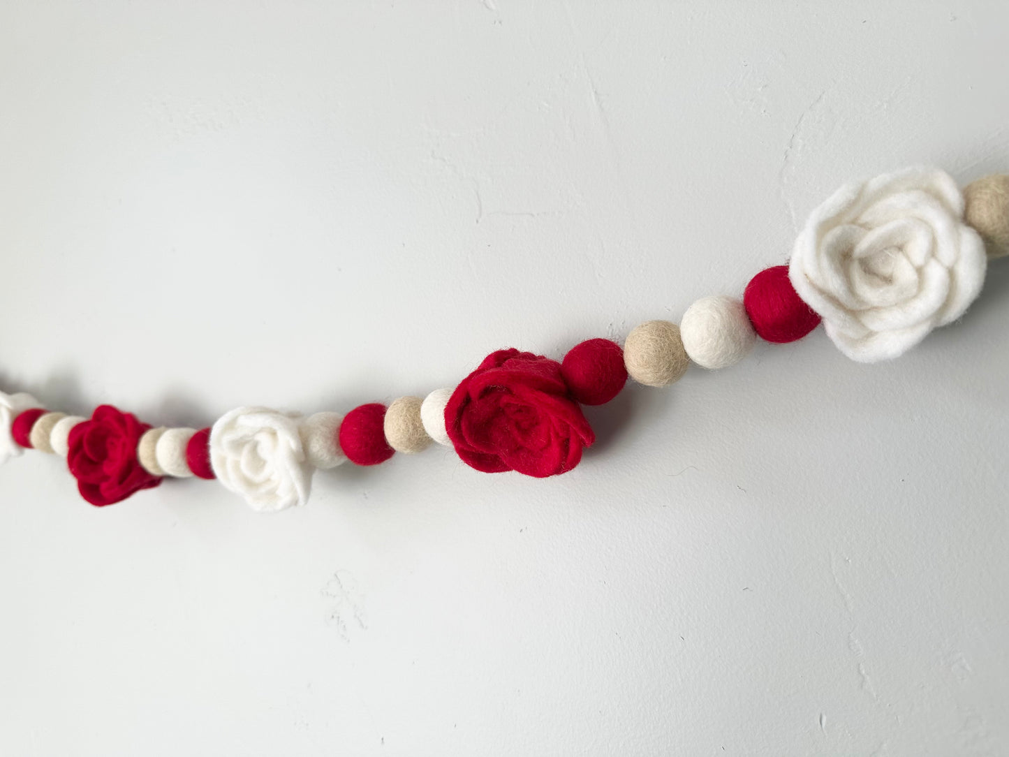 Romantic Roses Garland