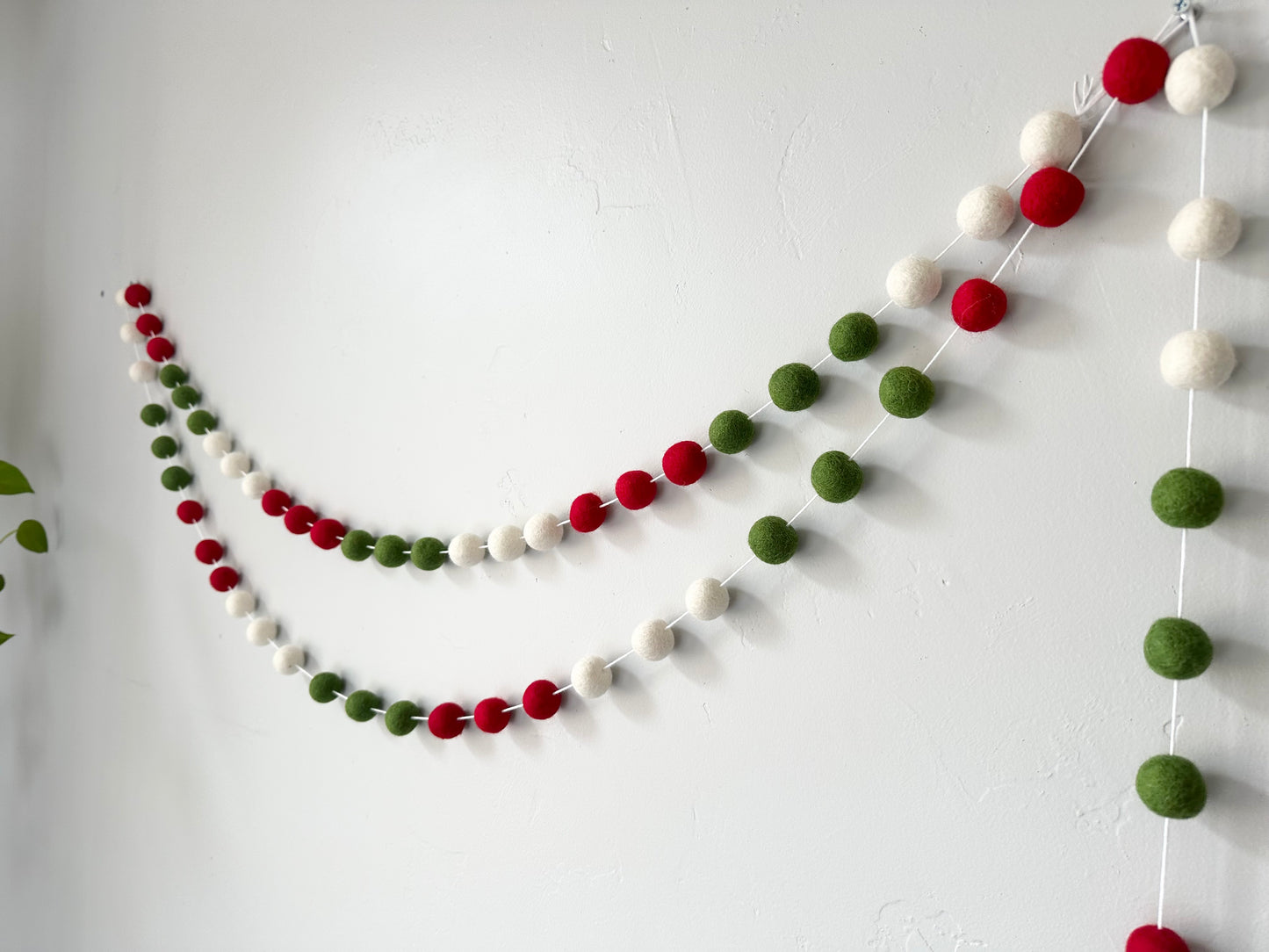 Bright Christmas Color Blocking Garland