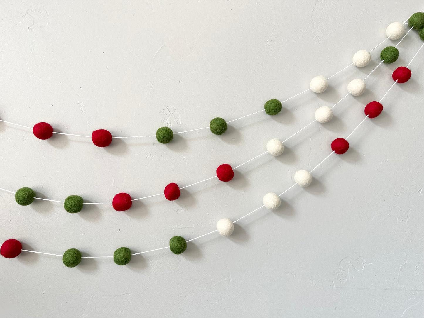 Bright Christmas Color Blocking Garland