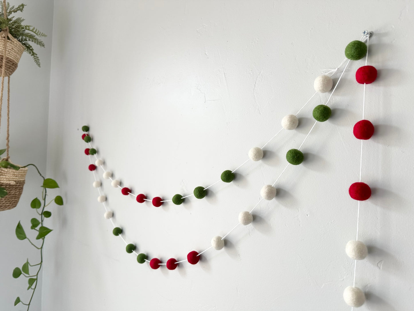 Bright Christmas Color Blocking Garland