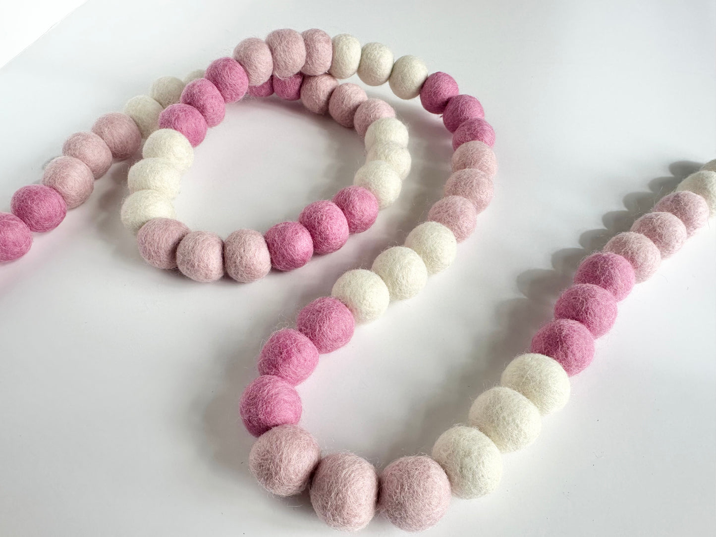 Pink Ombre Color Blocking Garland