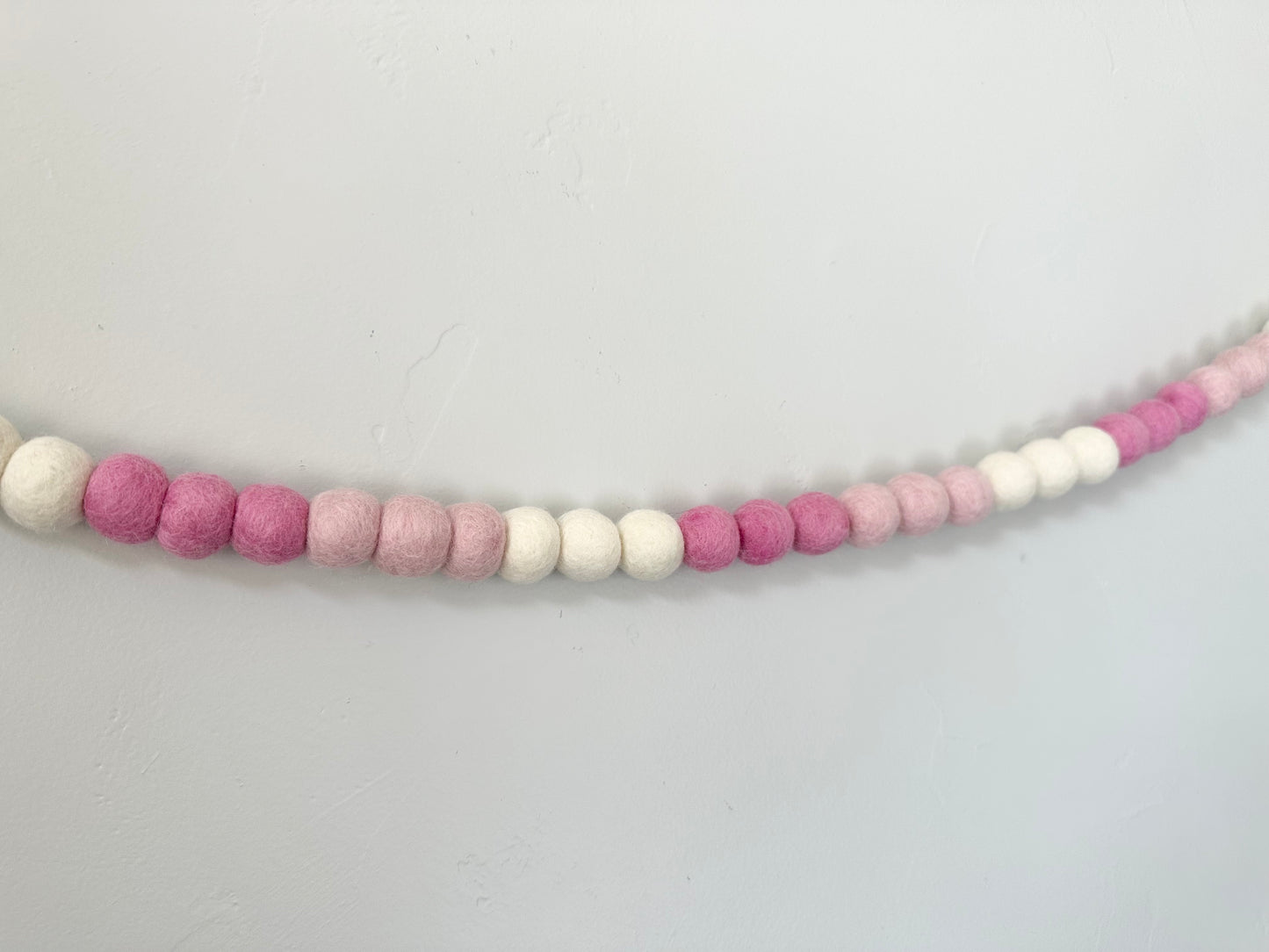 Pink Ombre Color Blocking Garland