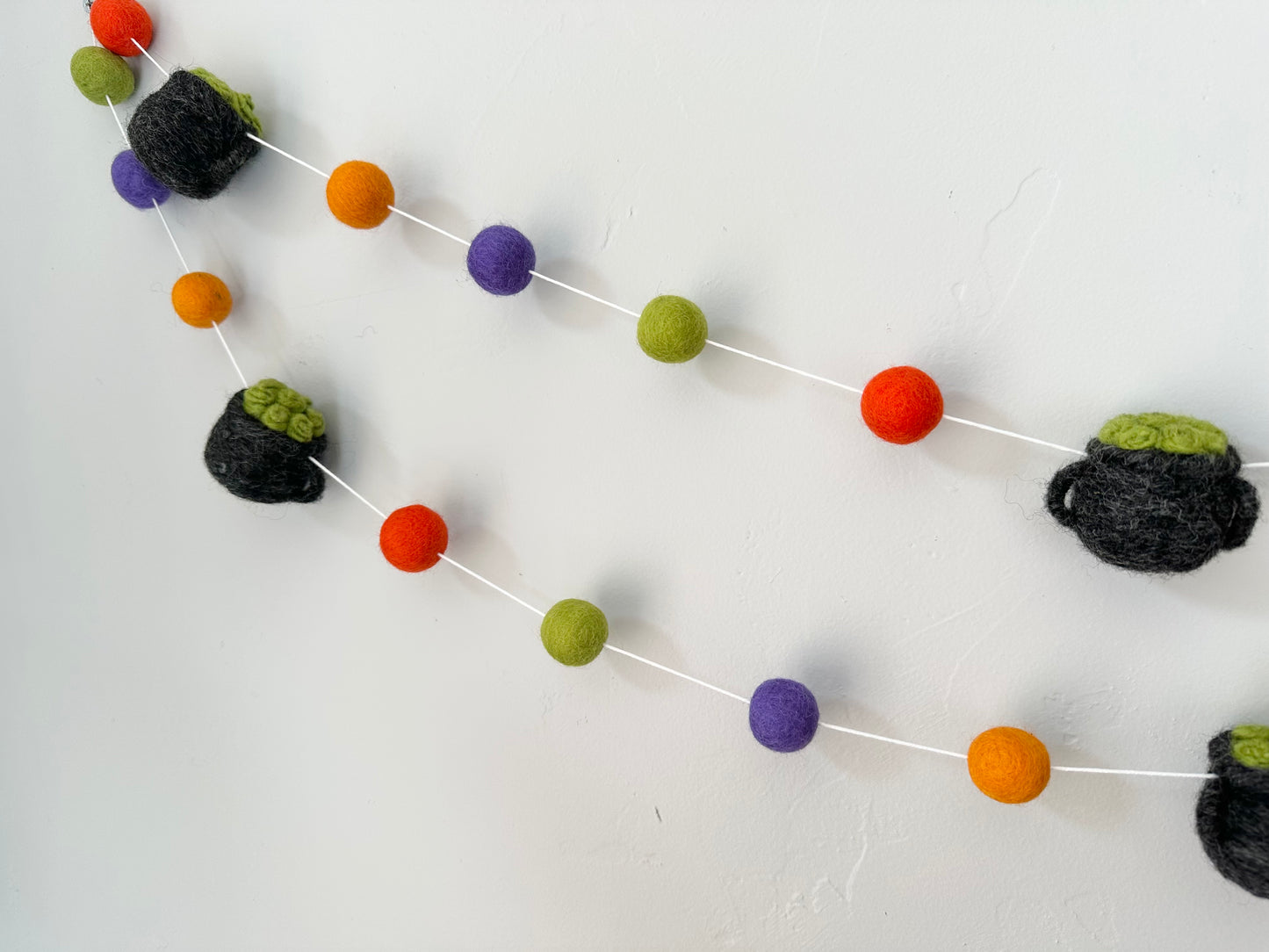 Witch's Brew Garland