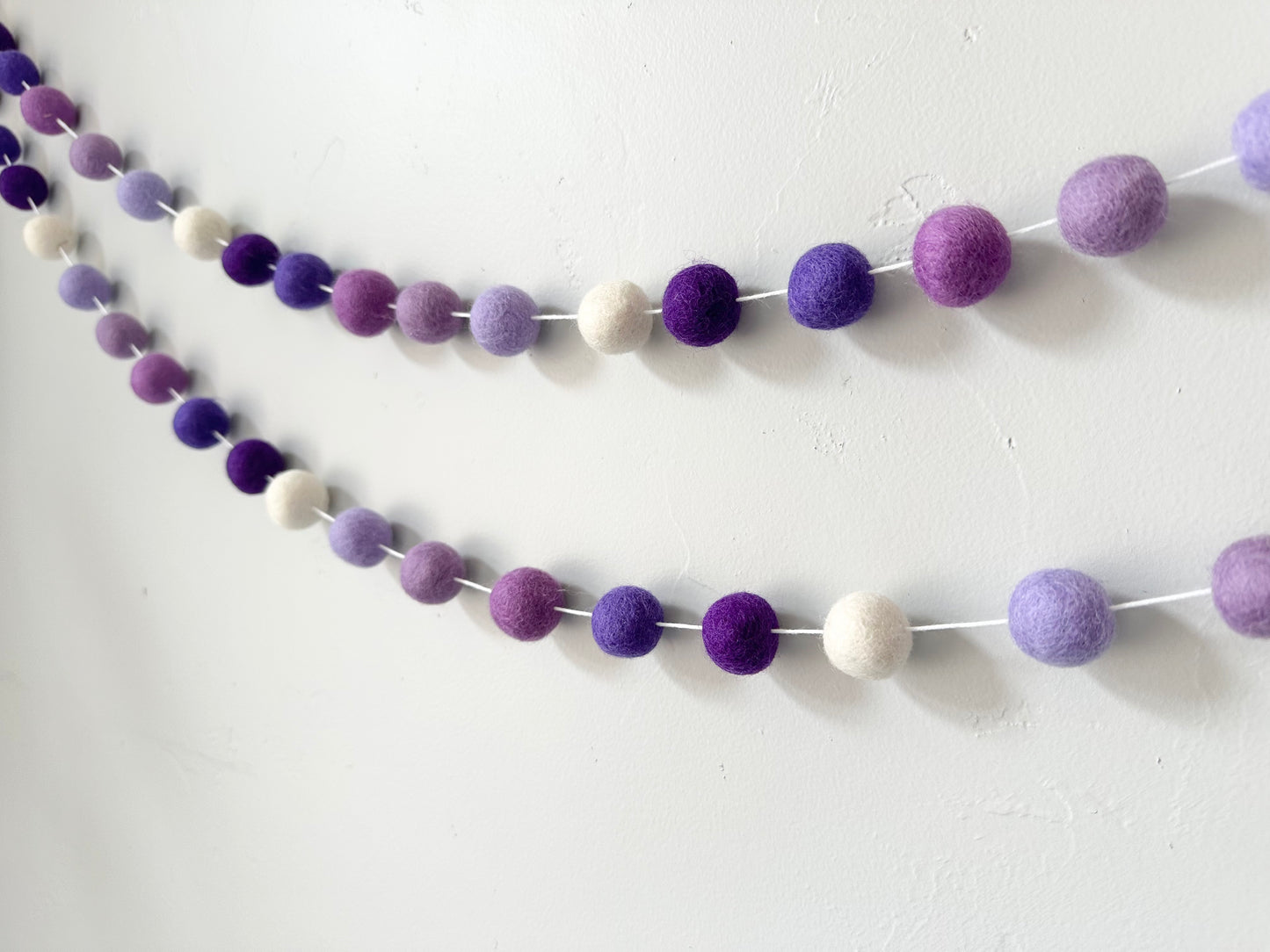 Gradient of Purples Garland