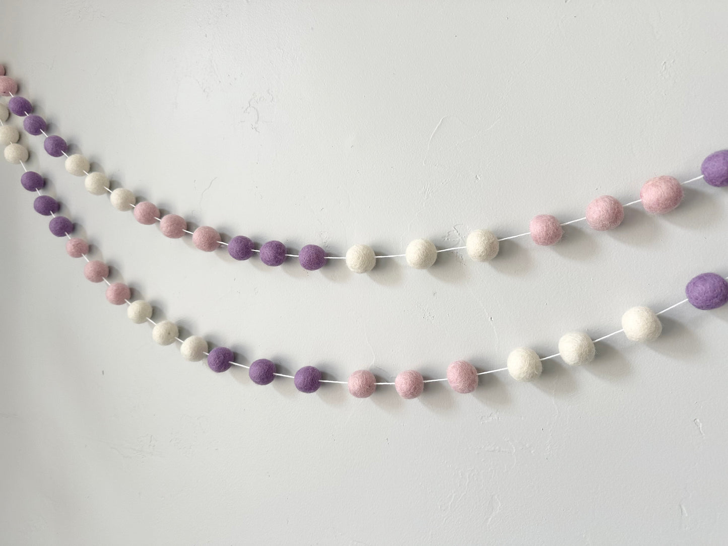 Light Purple & Pink Color Block Garland