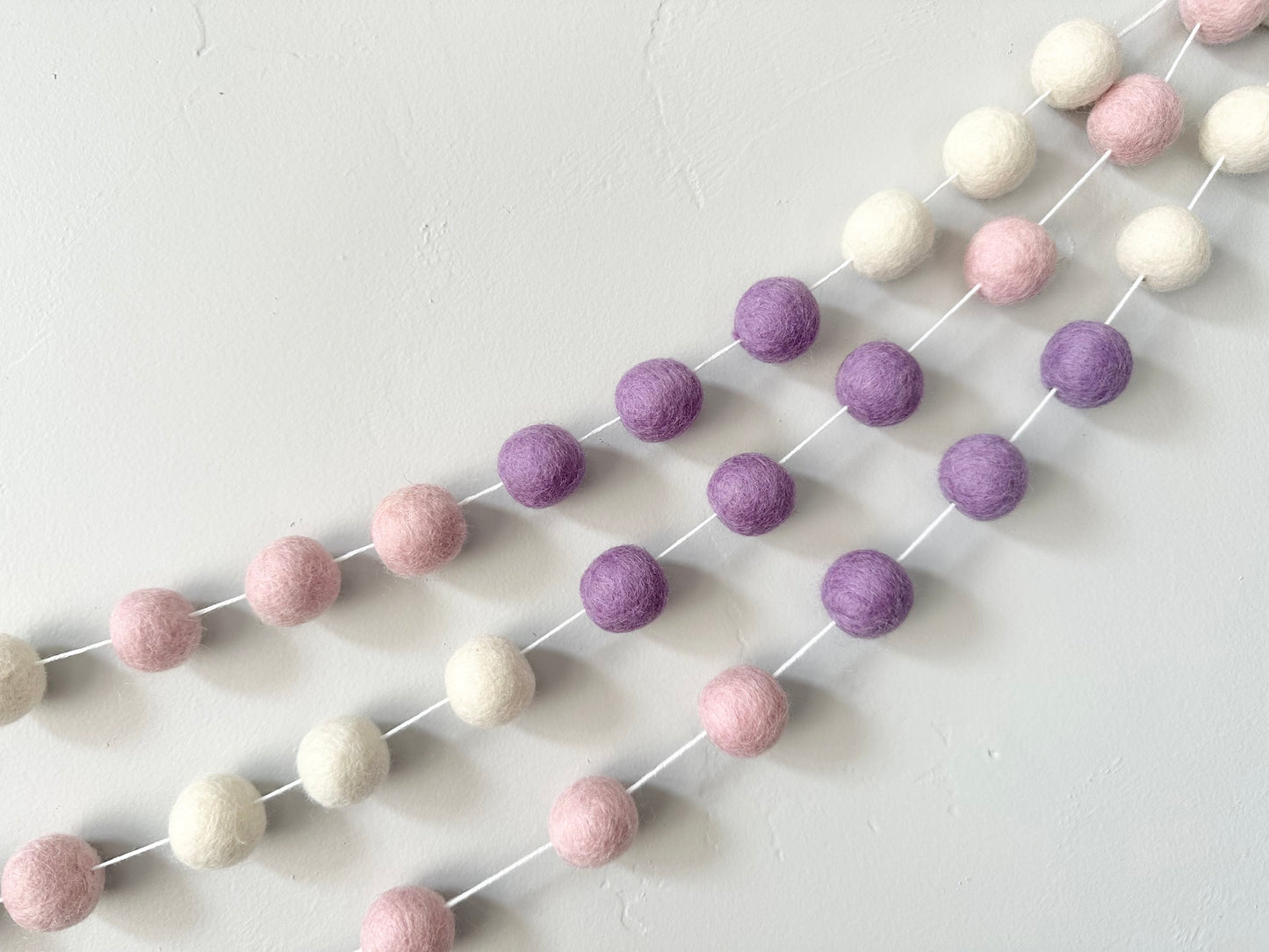 Light Purple & Pink Color Block Garland