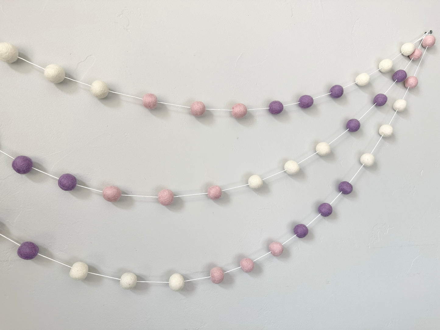 Light Purple & Pink Color Block Garland