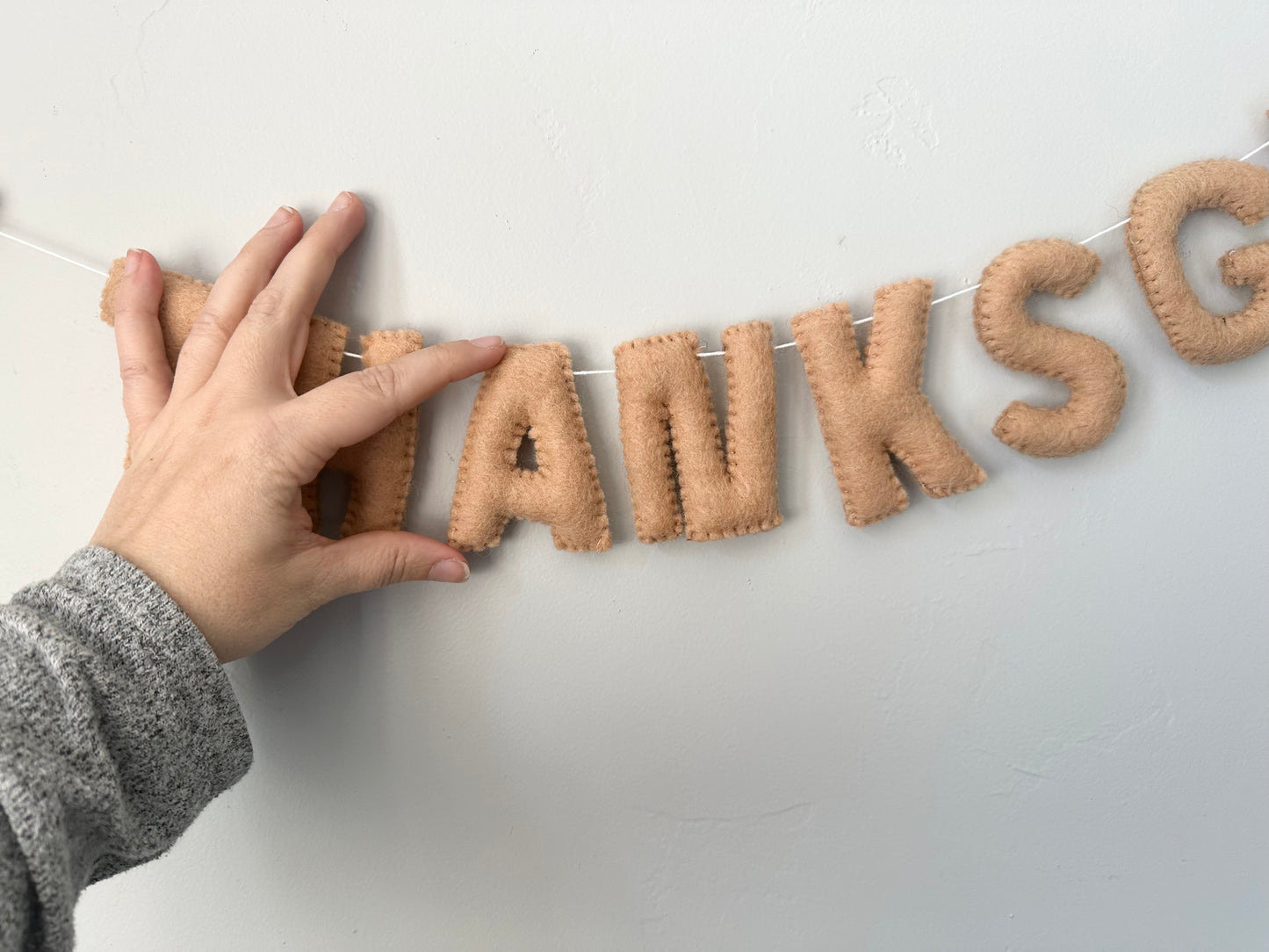 HAPPY THANKSGIVING felt banner - tan letters
