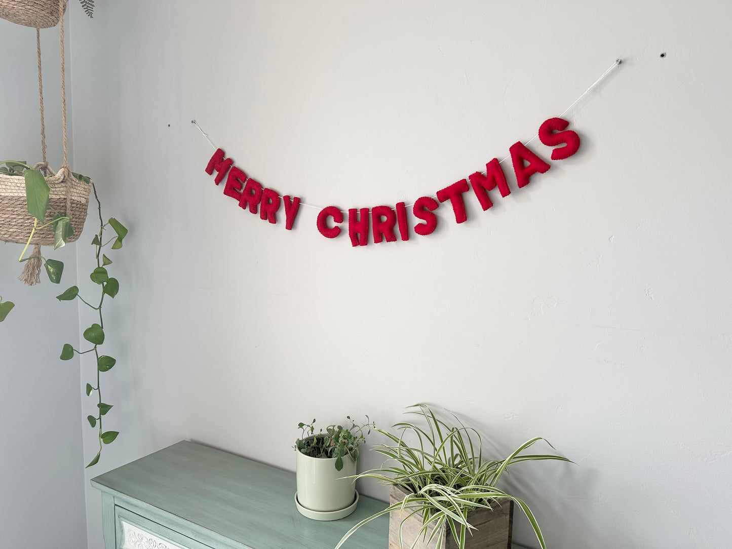 MERRY CHRISTMAS felt banner - red, emerald or white letters