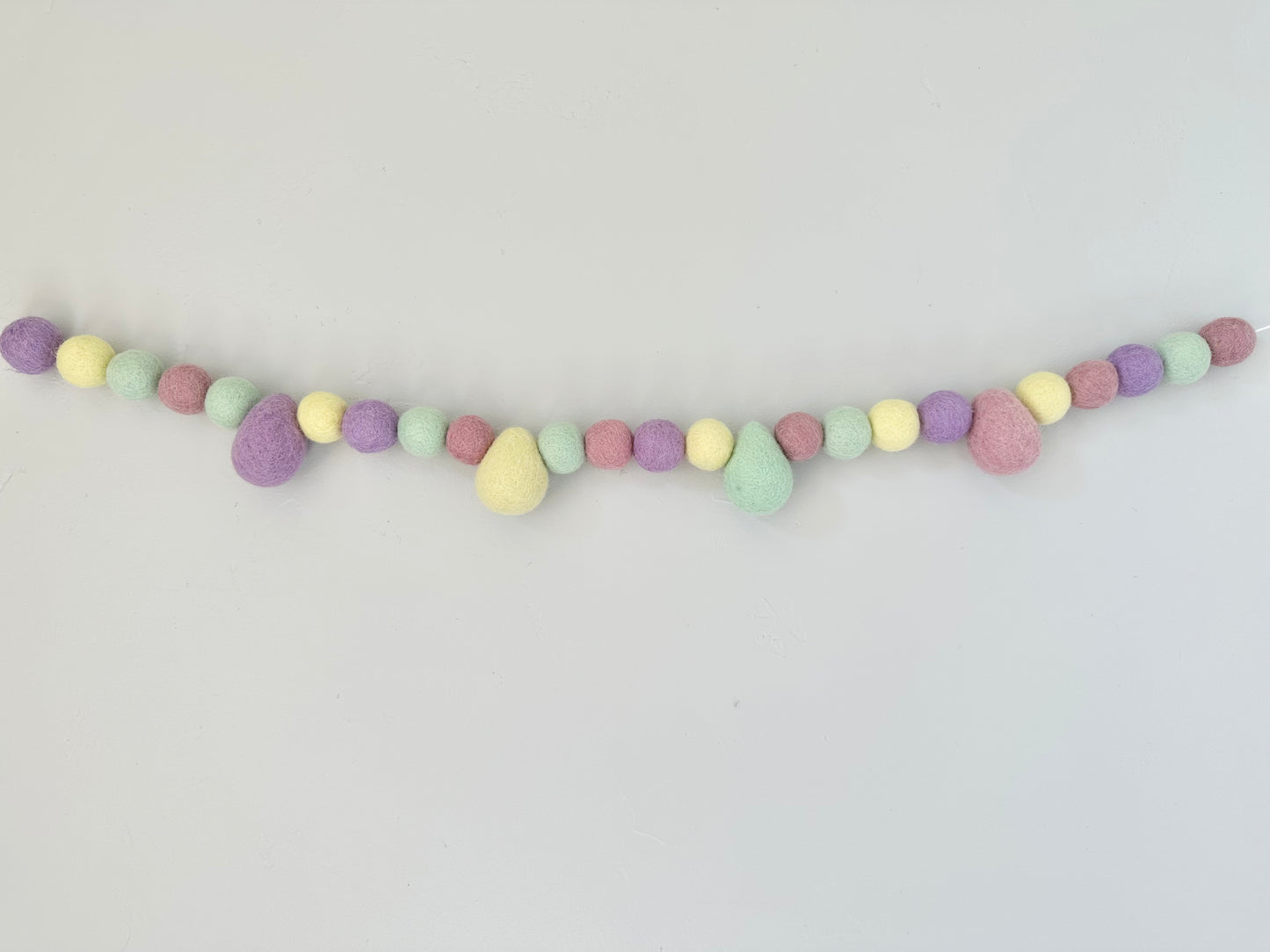 Pastels Easter Egg Garland