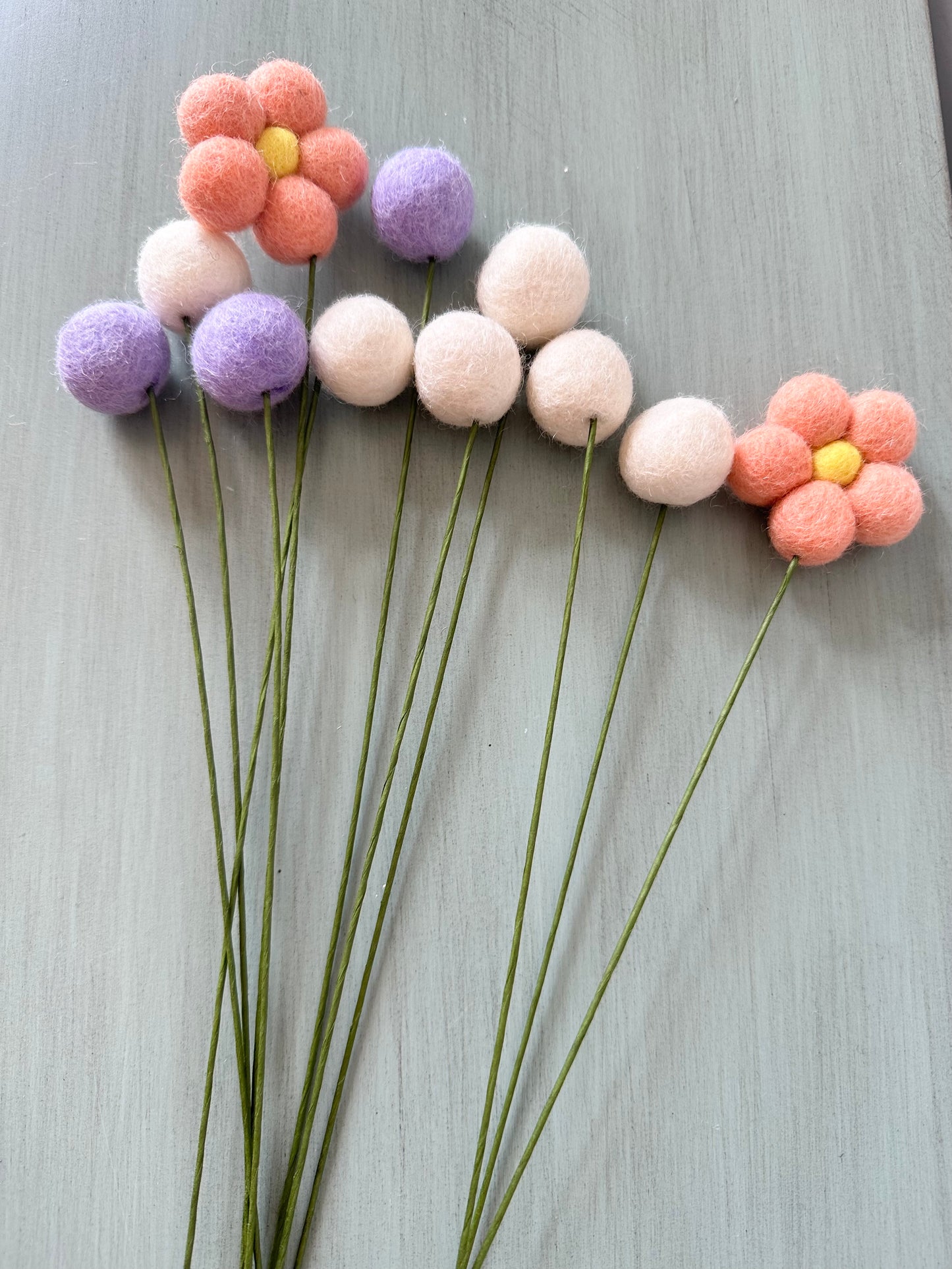Soft Peach Daisy Wool Bouquet