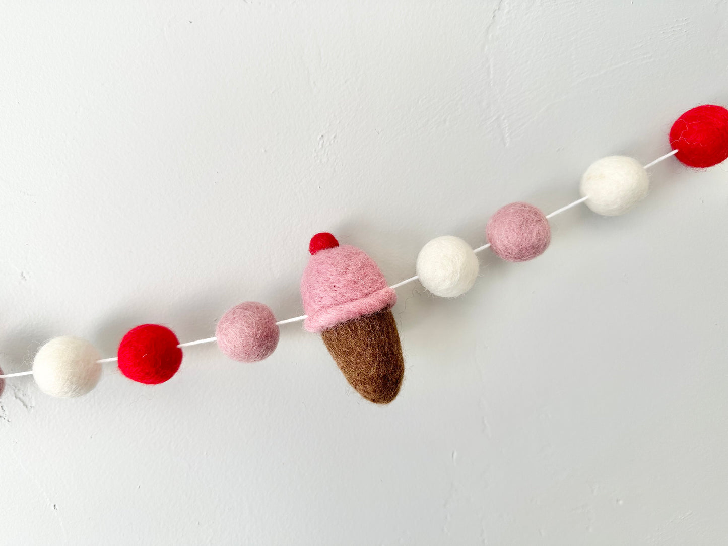 Strawberry Ice Cream Garland