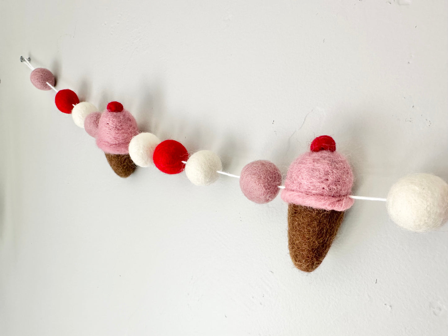 Strawberry Ice Cream Garland