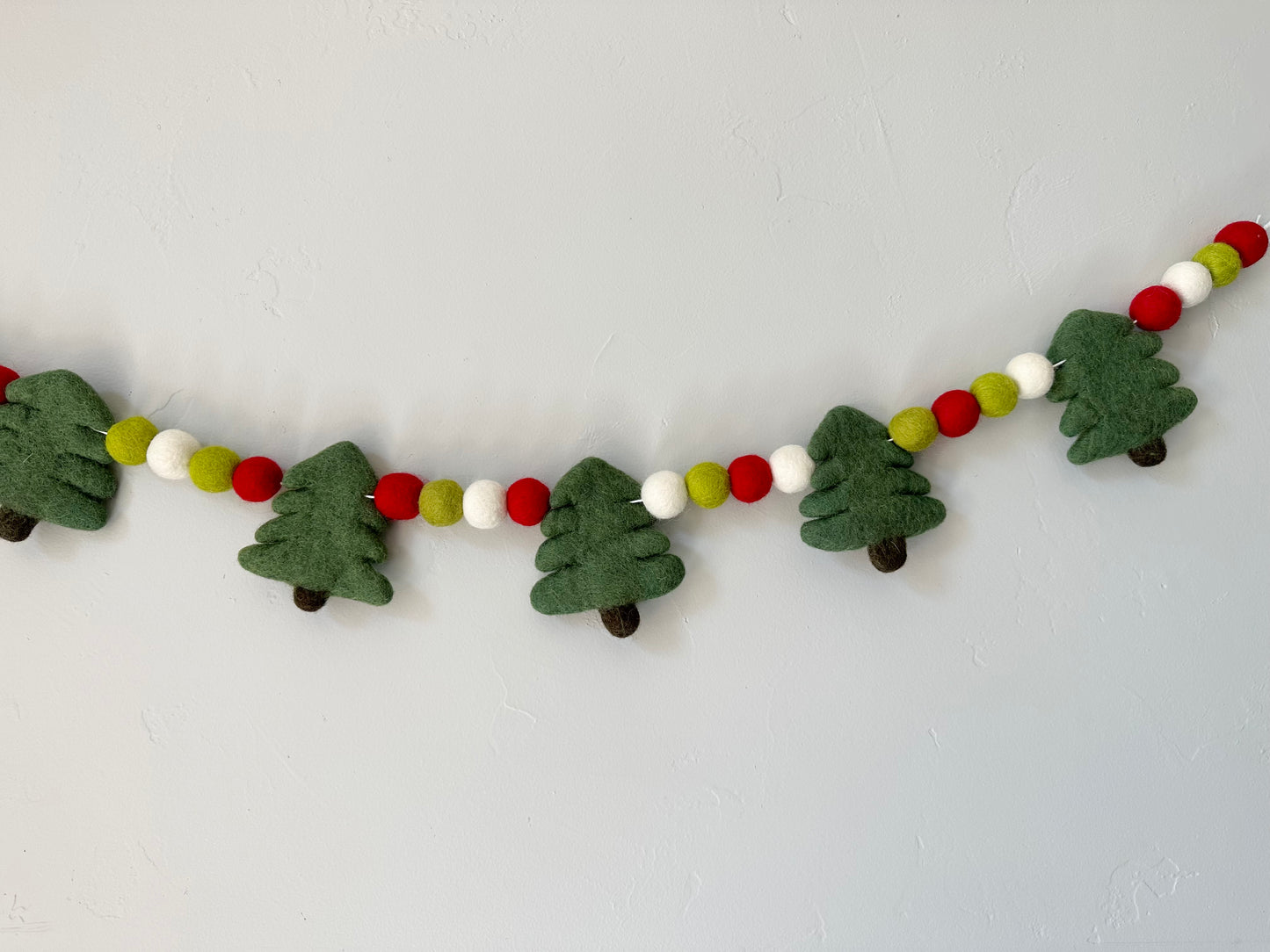 Bright Evergreen Tree Garland