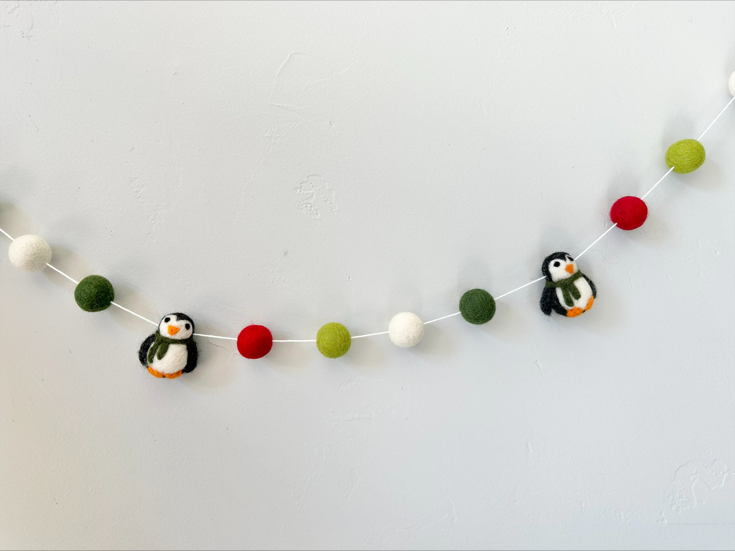 Bright Penguin Garland