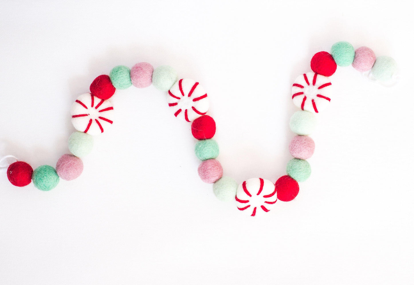 Retro Peppermint Candy Garland - Redheadnblue