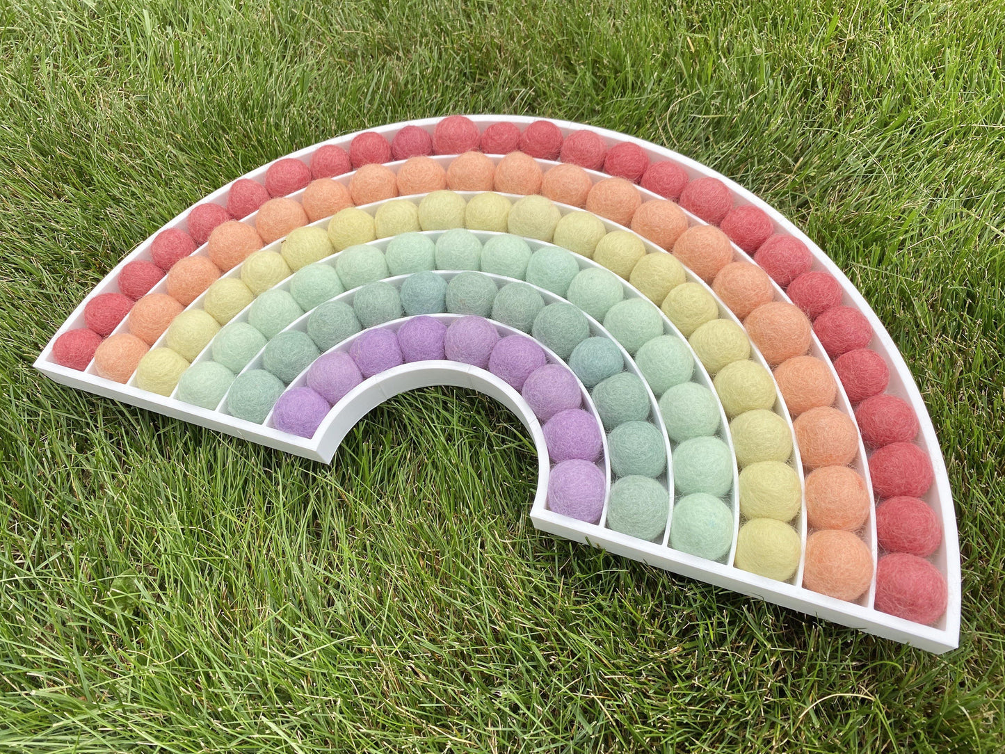 Pastel Felt Ball Rainbow - Redheadnblue