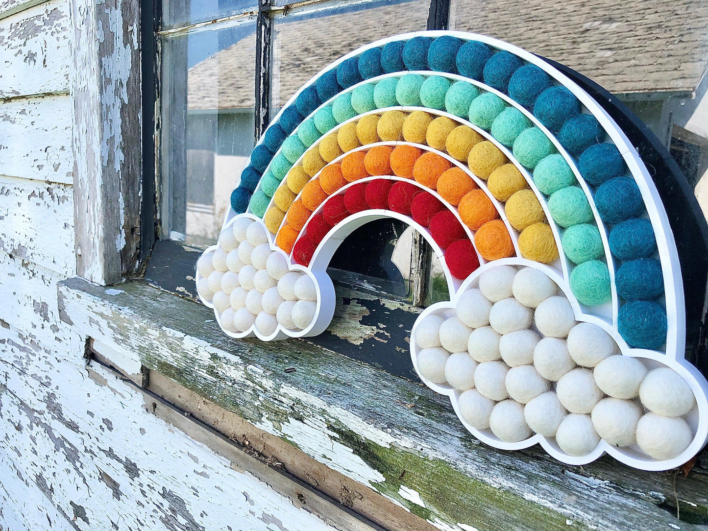 Reverse Felt Ball Cloud Rainbow - Redheadnblue
