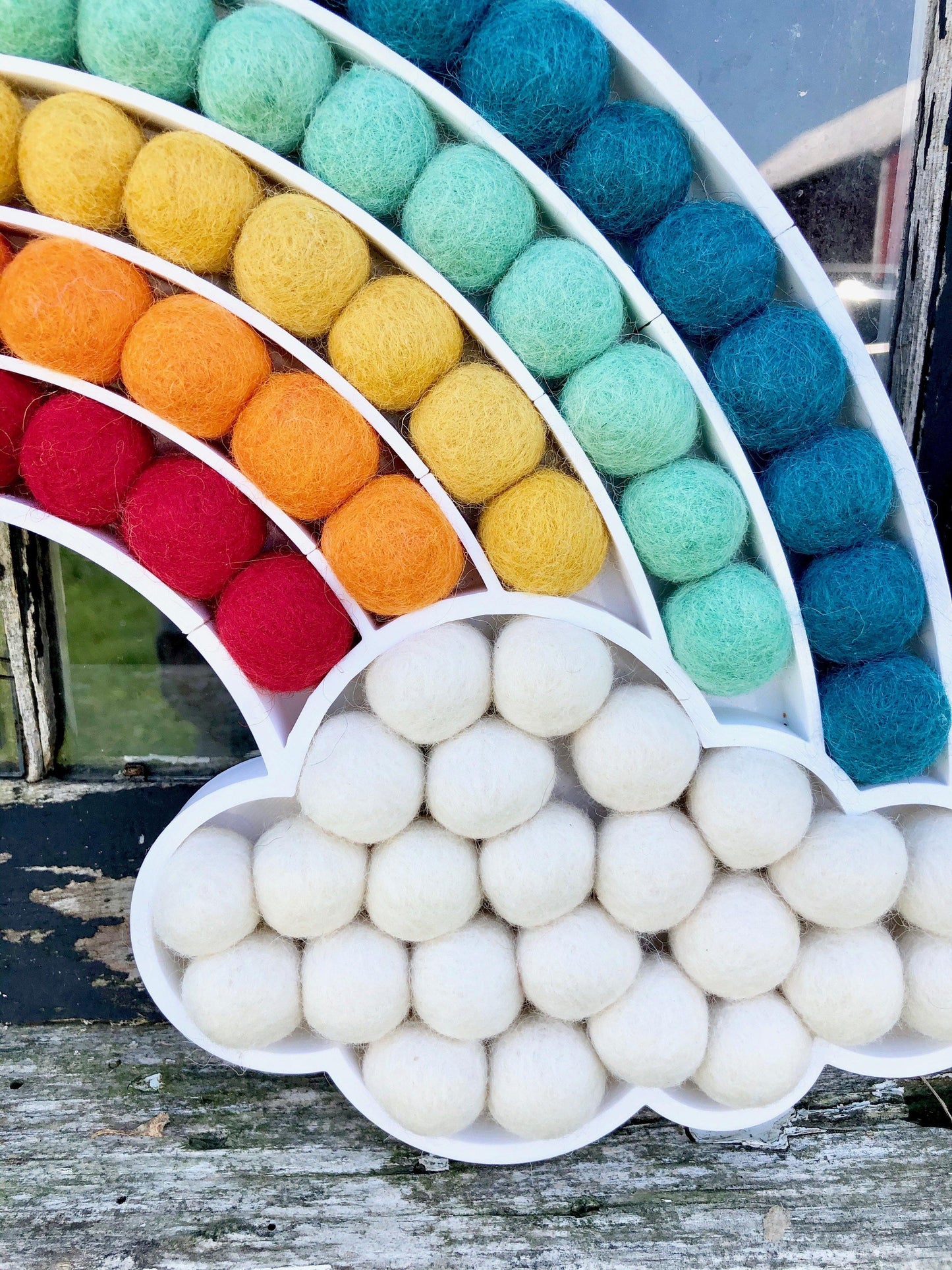Reverse Felt Ball Cloud Rainbow - Redheadnblue