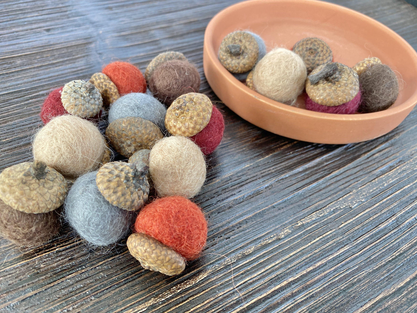 Autumn Wool Acorns - Redheadnblue