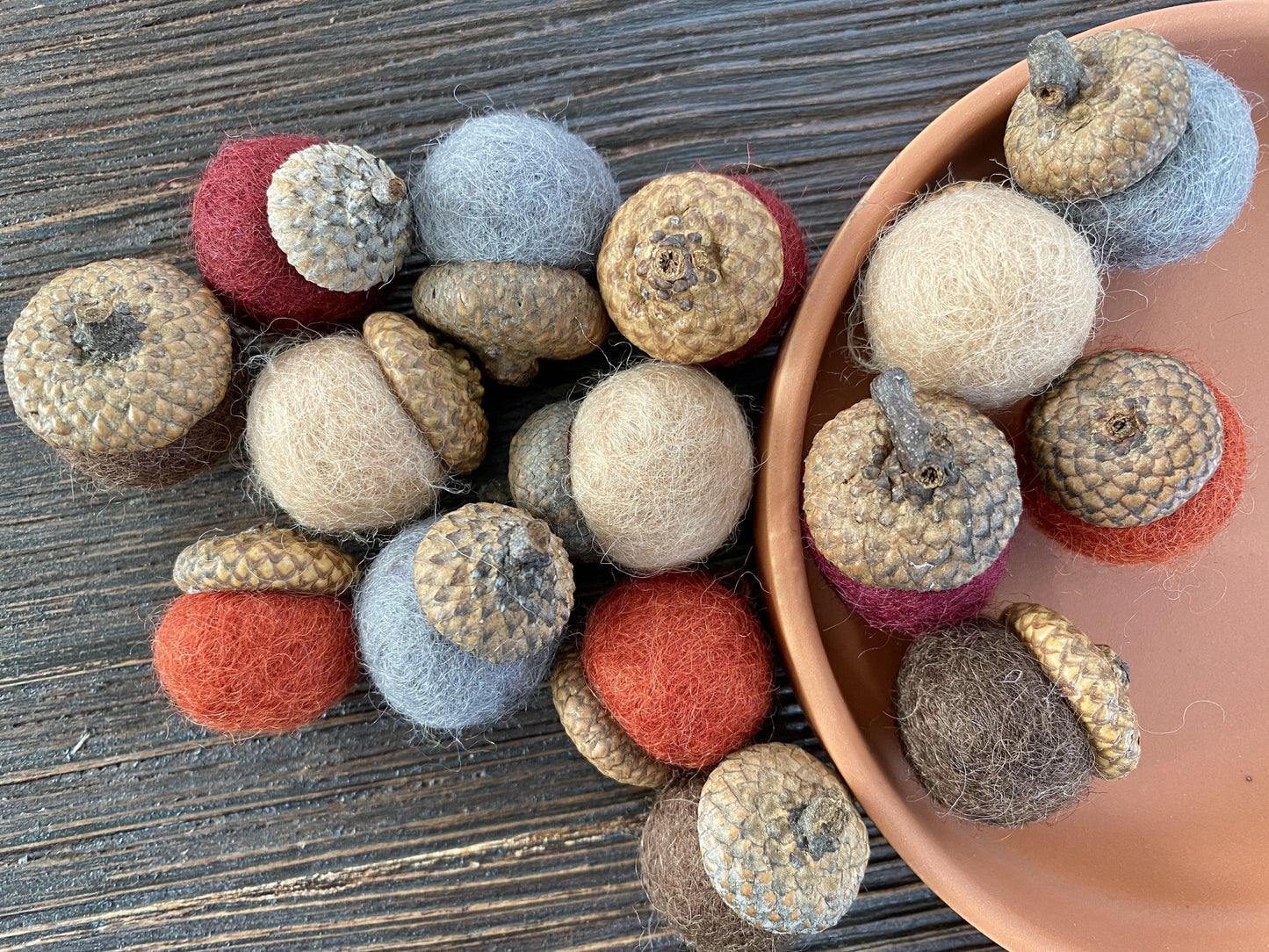 Autumn Wool Acorns - Redheadnblue