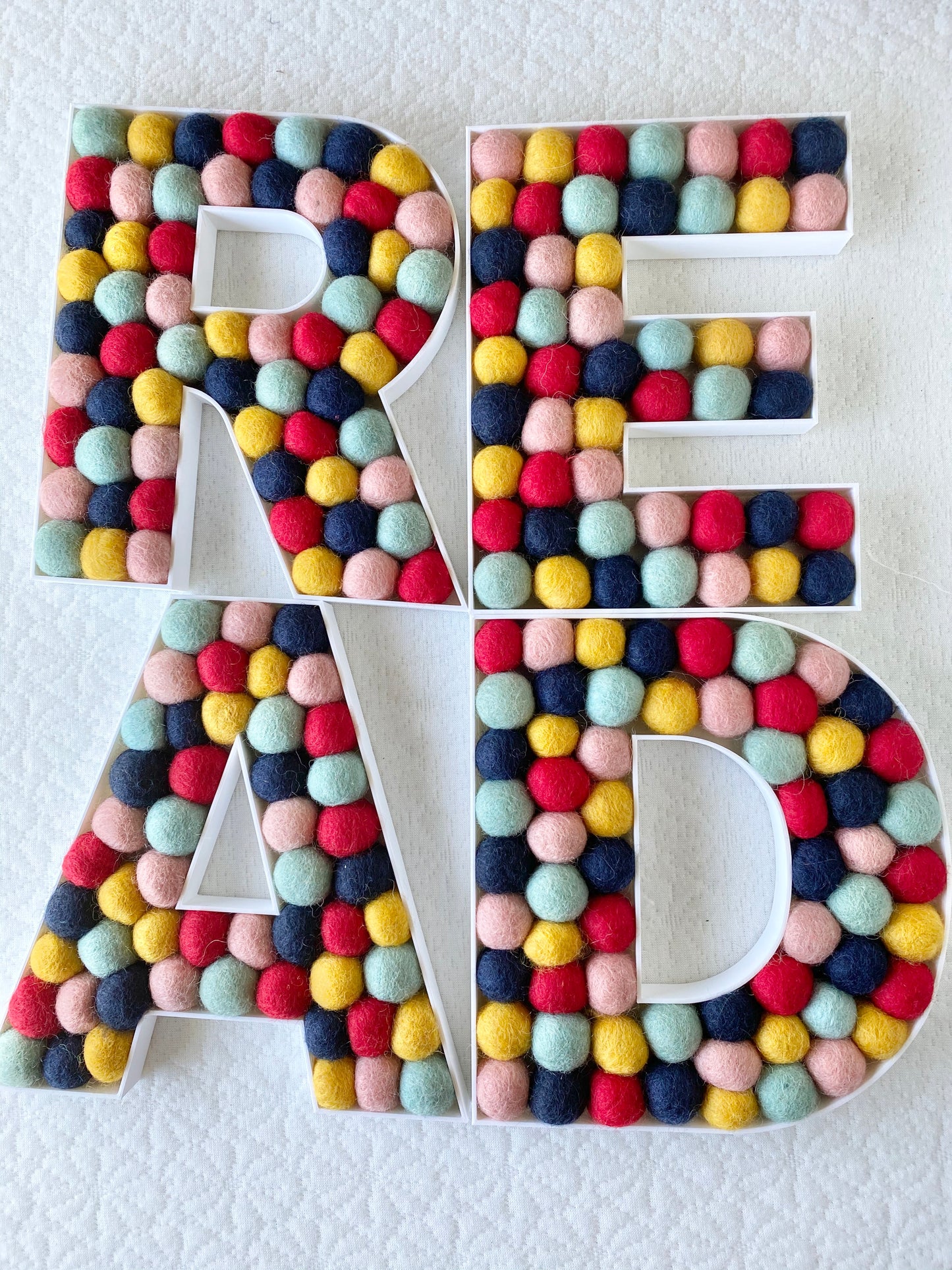 READ Felt Ball Letters