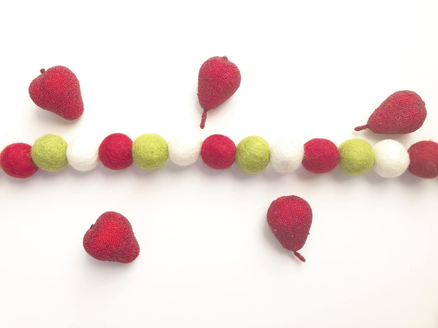 Grinchy Christmas Garland - Redheadnblue
