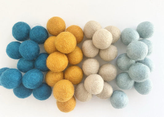 Beachy Vibes - 2 cm Felt Pom Pom Balls - Wool Jamboree