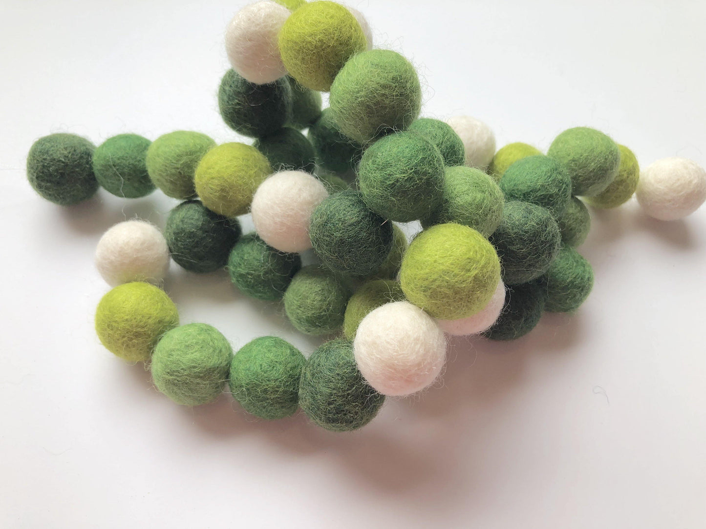 Green Ombre Garland - Redheadnblue