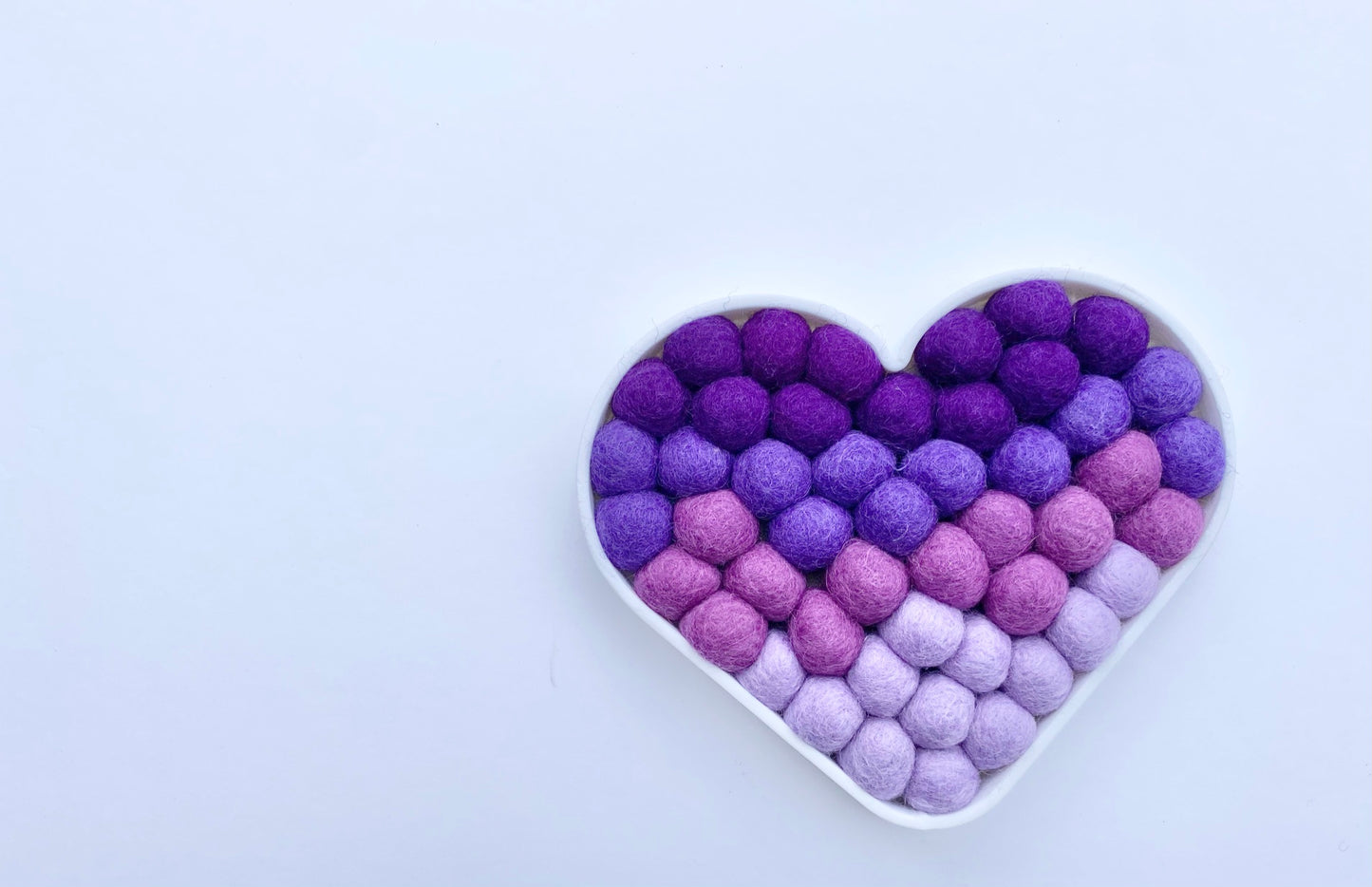 Ombre Felt Ball Heart Wall Hangings