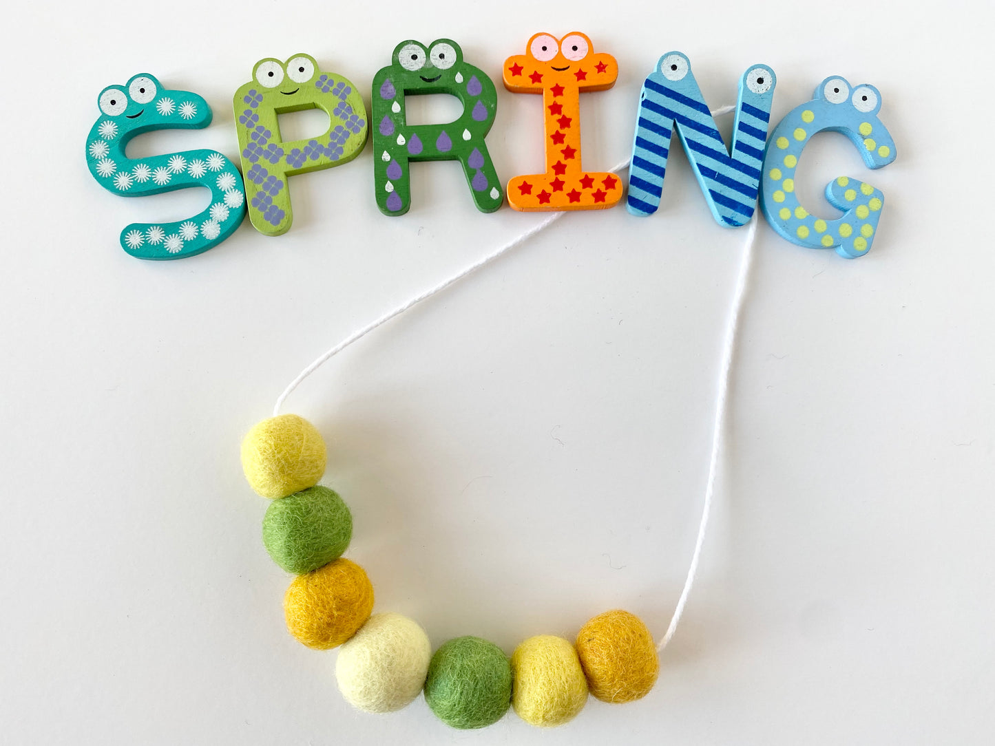 Springy Felt Ball Necklace