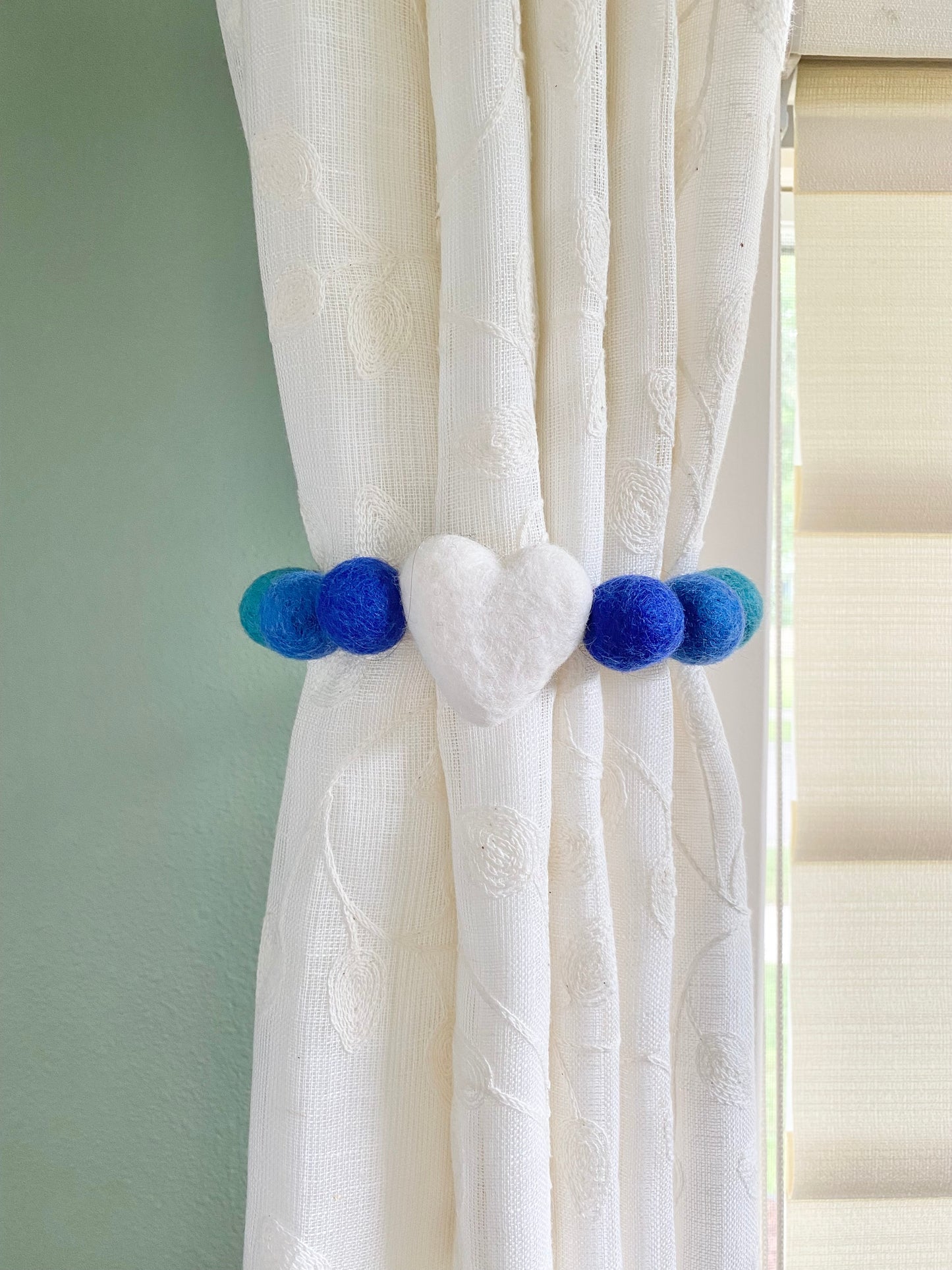 Blue Ombre Heart Curtain Ties