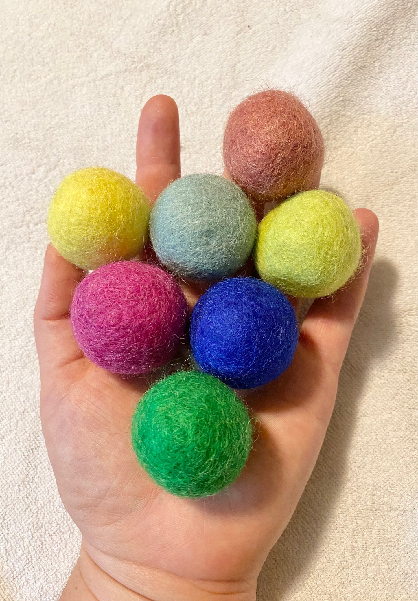 Medium Solid Wool Cat Toys