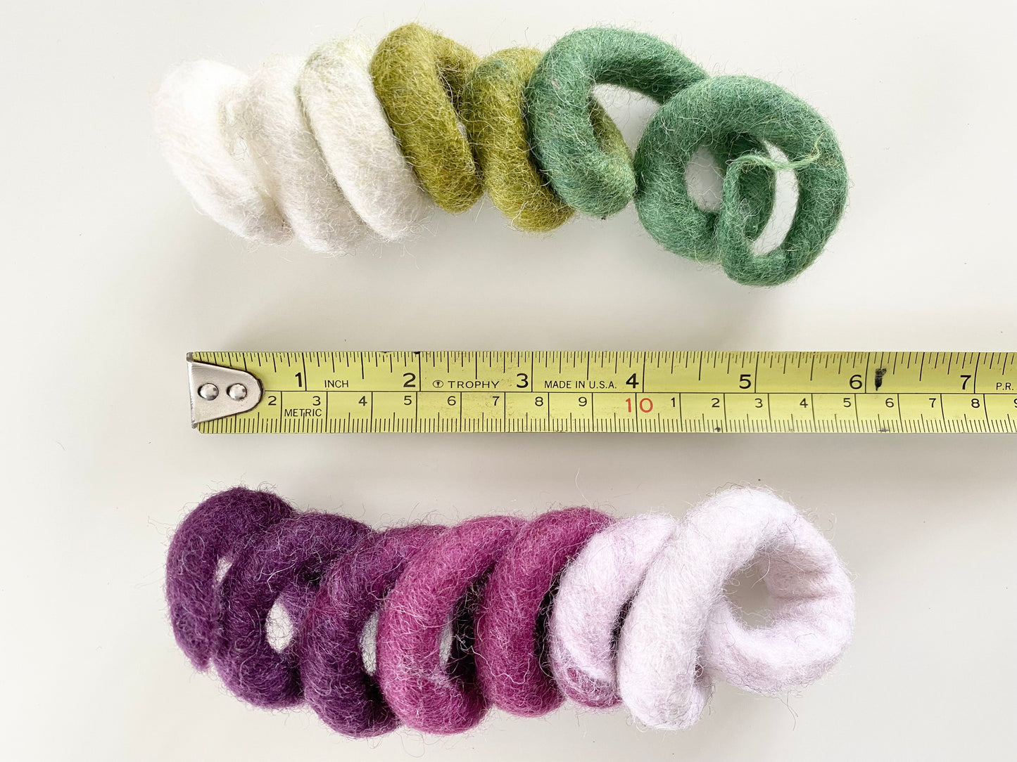 Wool Spiral Kicker Toy