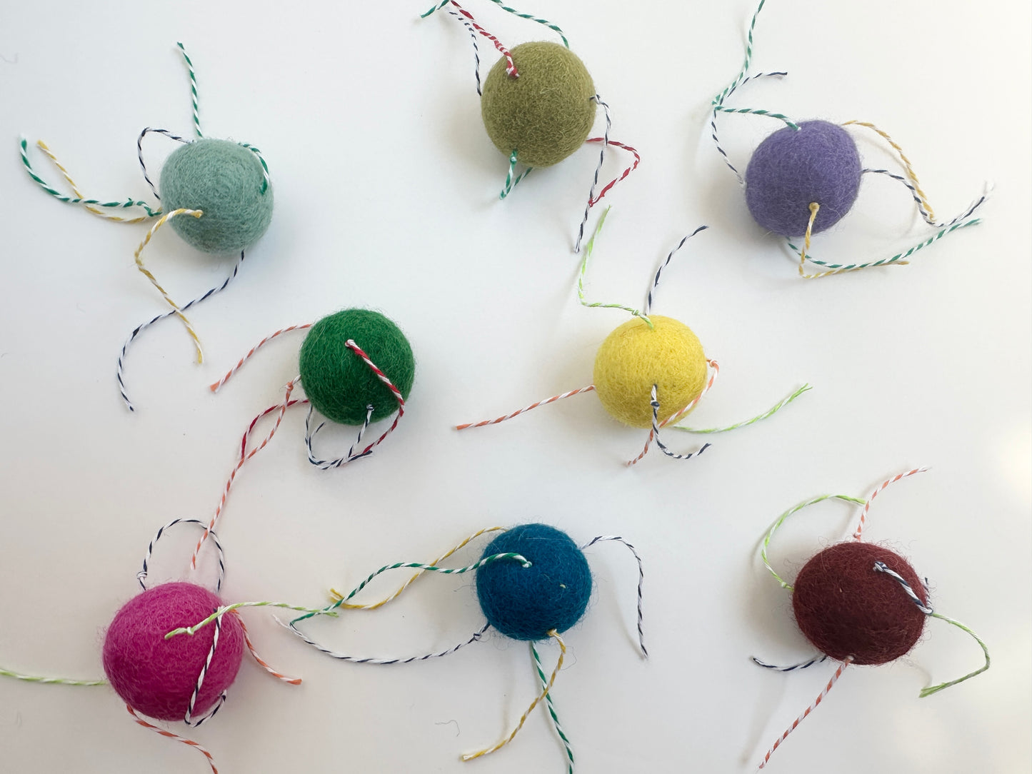 Solid Wool Cat Toy with Colorful Tendrils - 3.5cm Felted ball